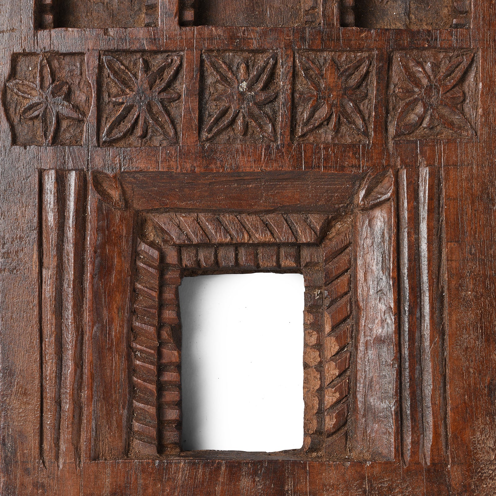 Carved Teak Votive Panel From Andhra Pradesh - Ca 1920's - Image 4