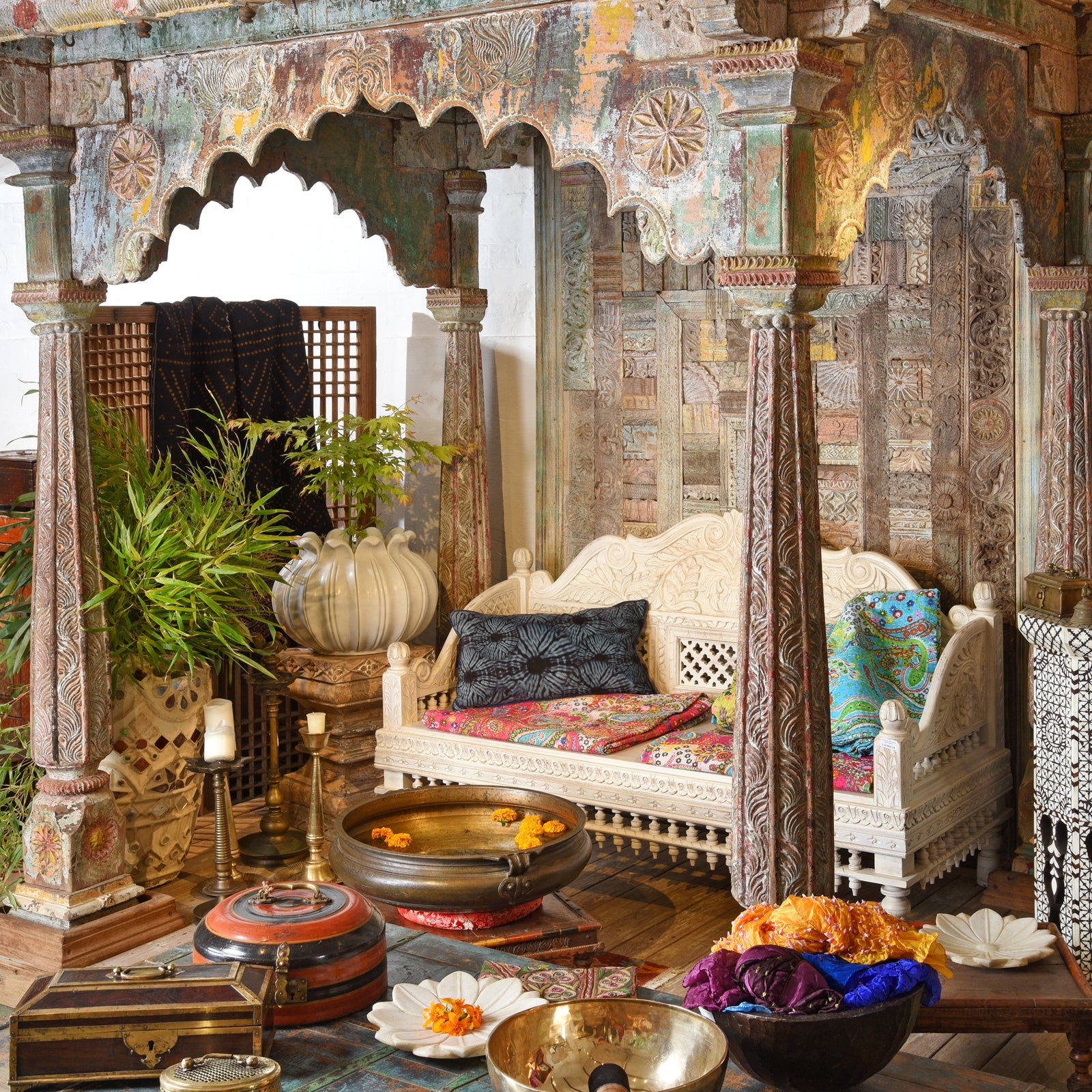 Carved & Limed Mango Wood Daybed - Image 2
