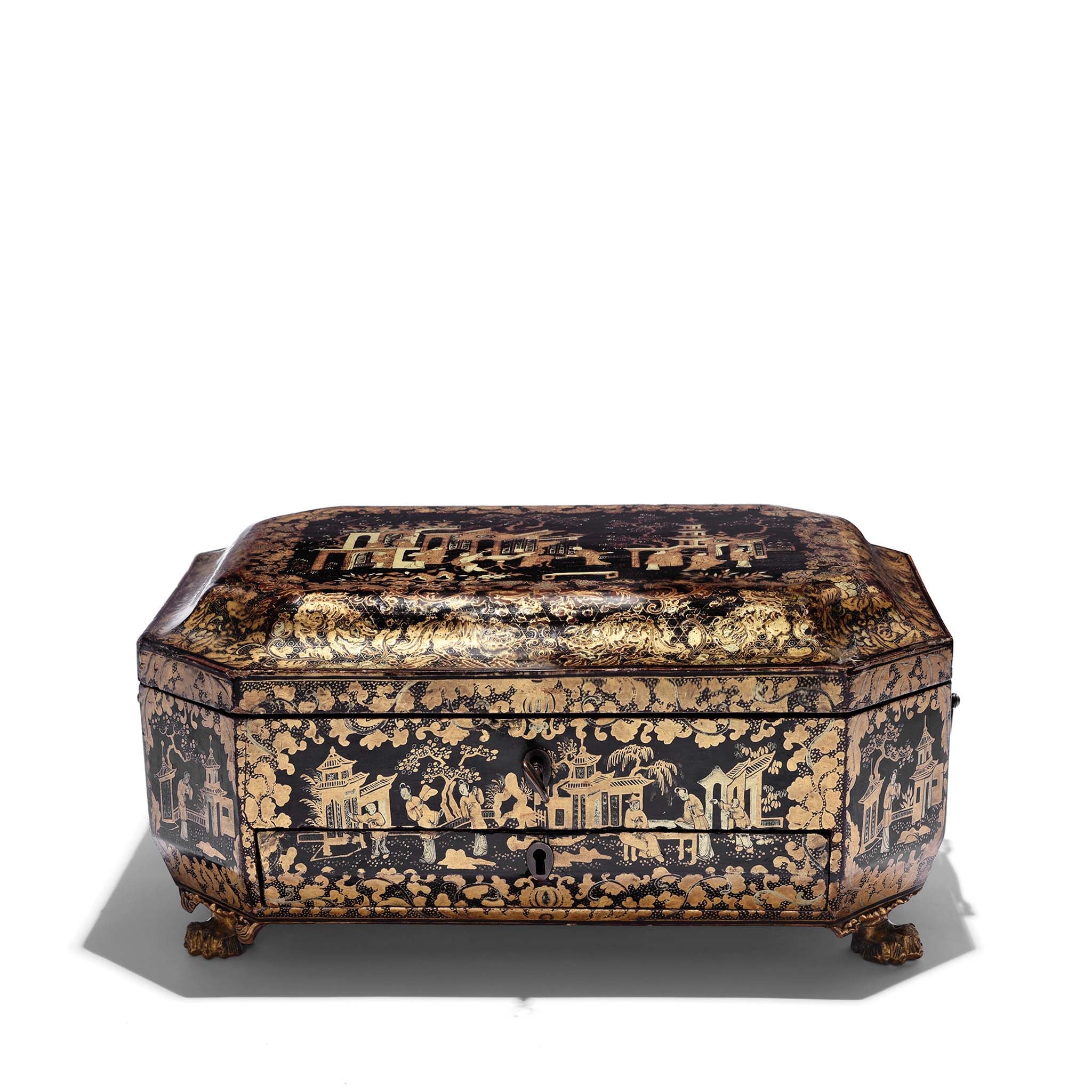 Chinese Export Lacquer Sewing Box - Qing Dynasty Early 19thC