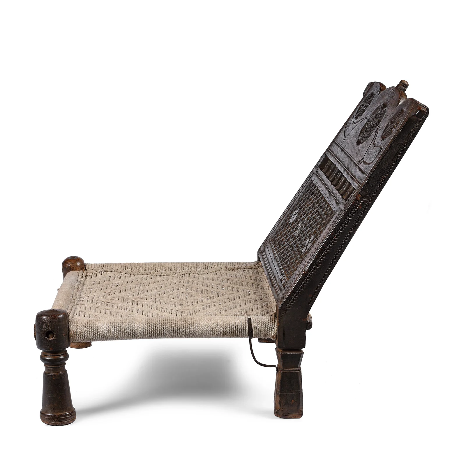 Chip Carved Low Pidha Chair From Shekhawati - 19th Century - Image 3