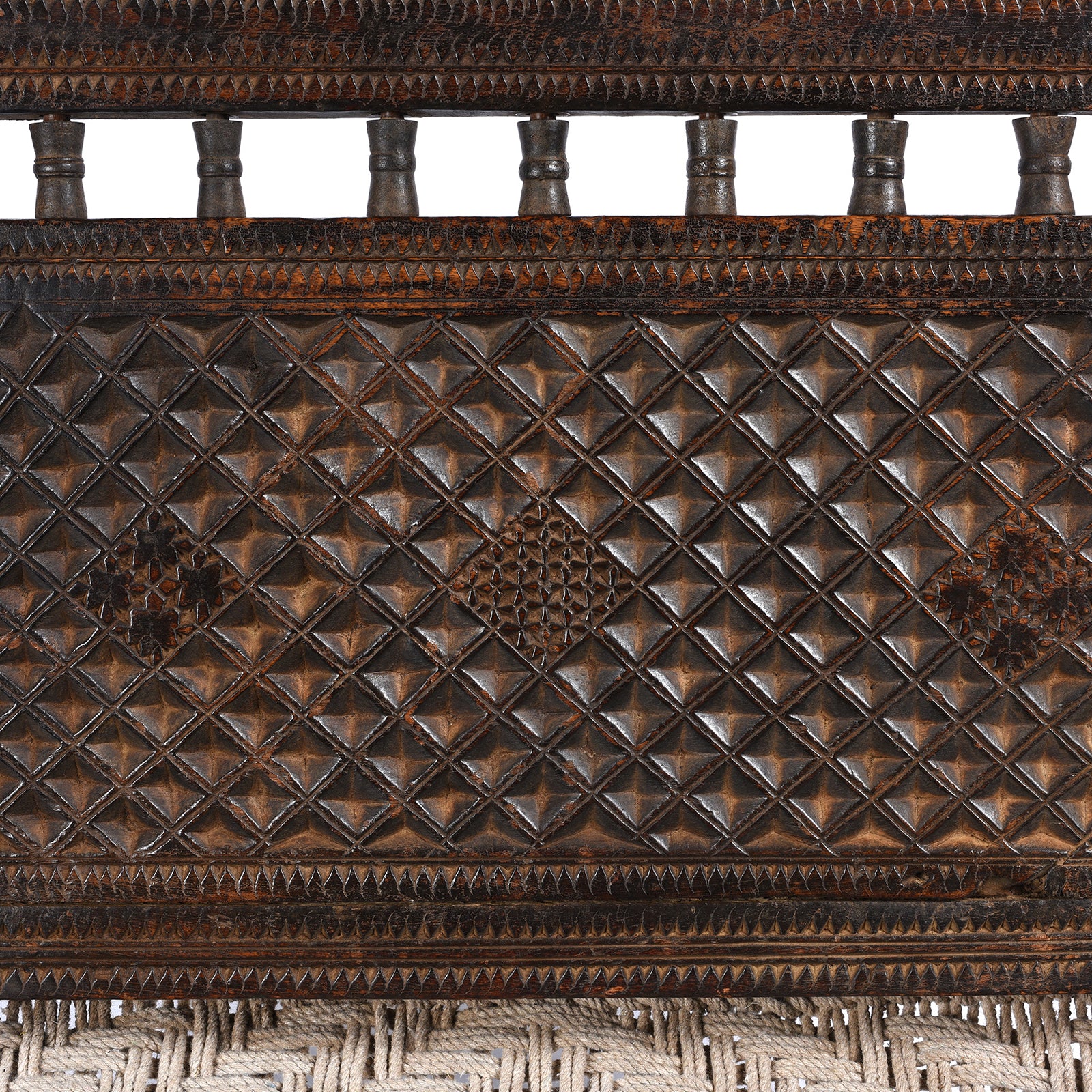 Chip Carved Low Pidha Chair From Shekhawati - 19th Century - Image 6