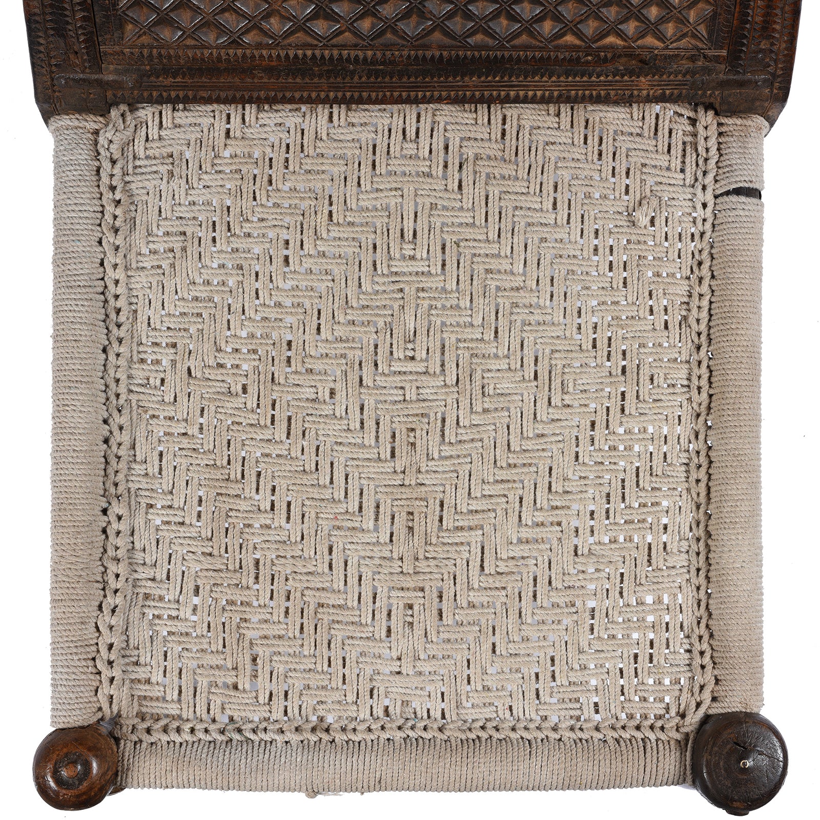 Chip Carved Low Pidha Chair From Shekhawati - 19th Century - Image 7