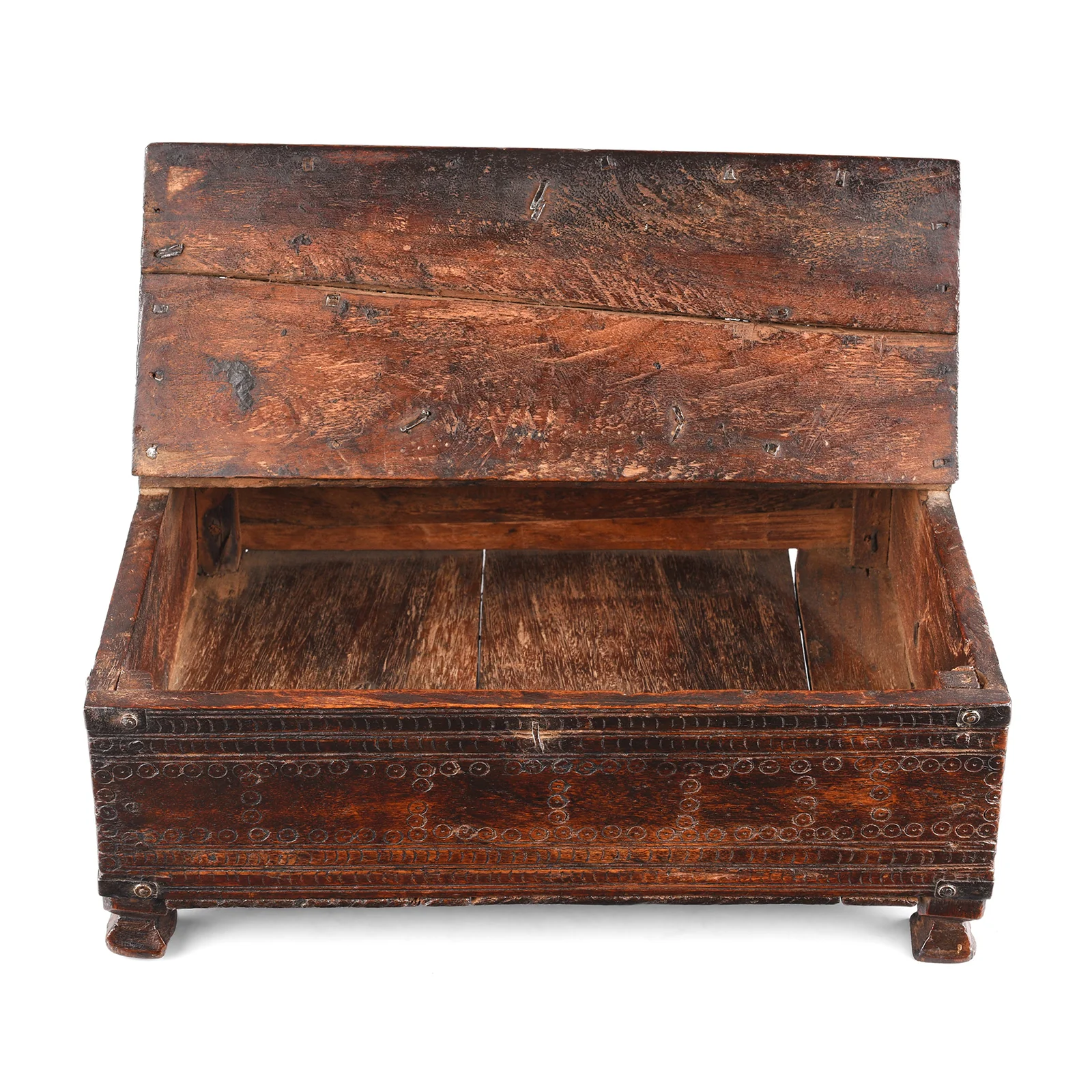 Chip Carved Merchants Box From Bikaner - 19th Century - Image 4