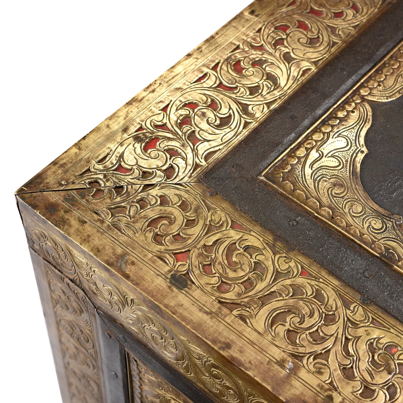 Brass & Iron Trousseau Box From Shekhawati - 19th Century - Image 9
