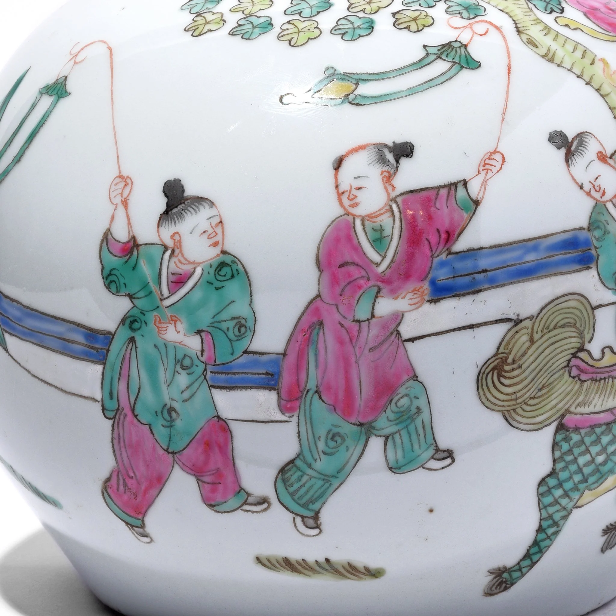 Famille Rose Porcelain Ginger Jar With Lid - Image 3