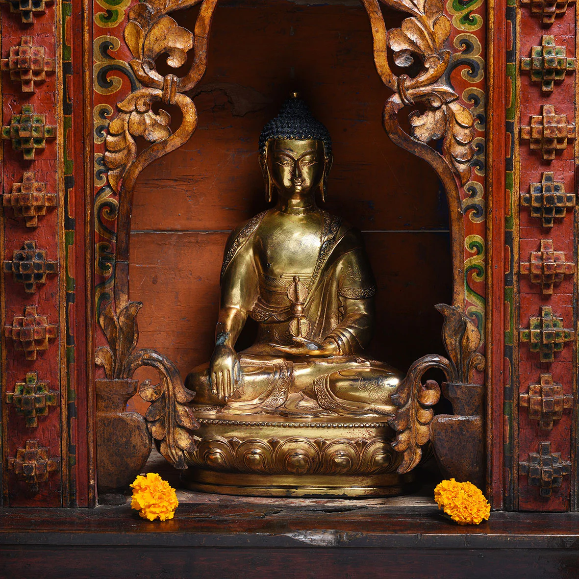 Gilded Bronze Buddha Statue - Bhumisparsha Mudra - Image 2