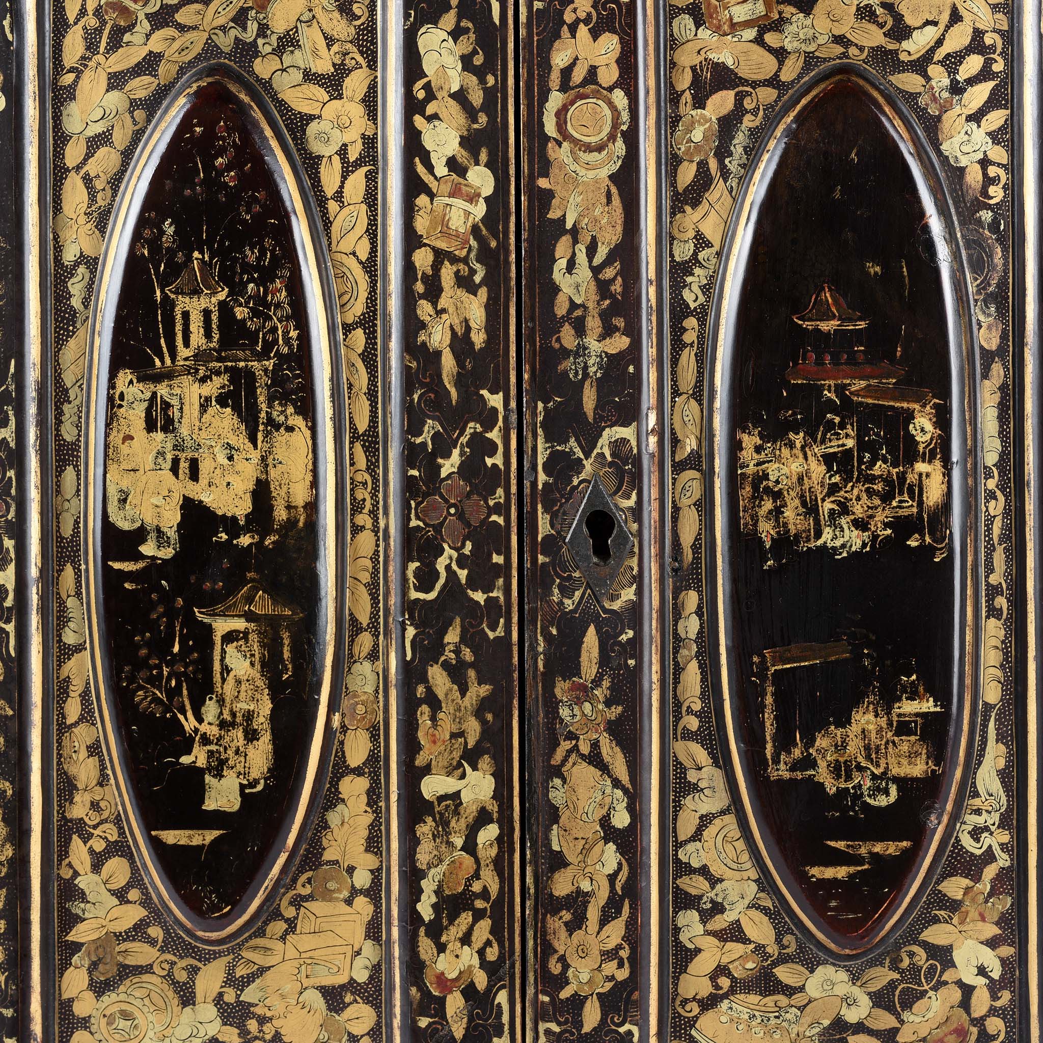 Gilt Black Lacquer Chinese Export Jewellery Cabinet - Early 19th Century - Image 11