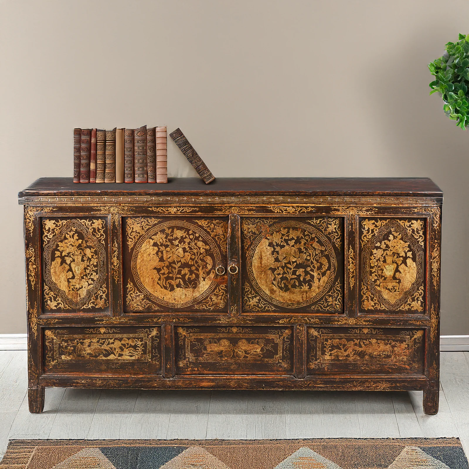 Black & Gold Painted Tibetan Altar Cabinet - 19th Century - Image 2