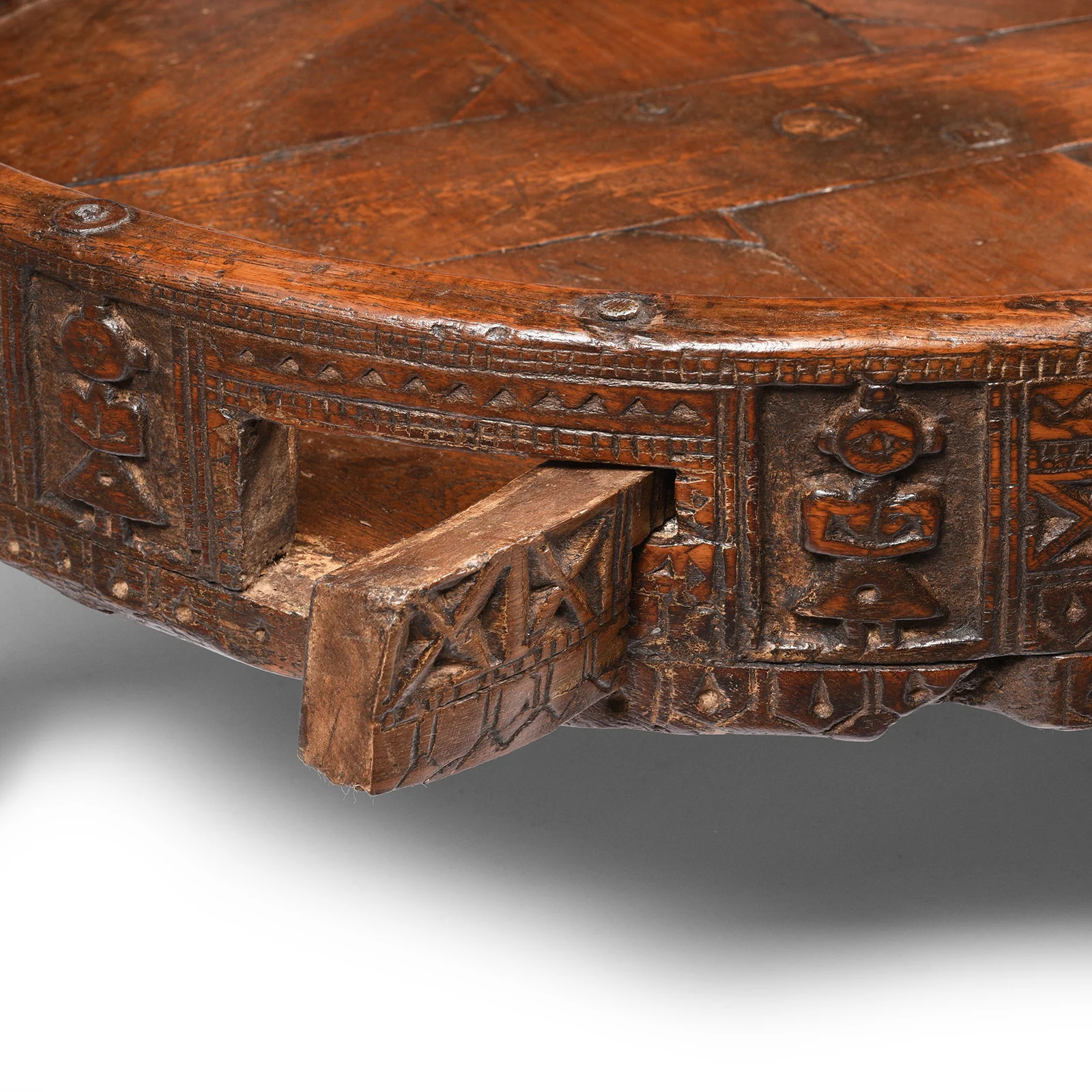 Indian Chakki Coffee Table From Rajasthan - 19thC - Image 3