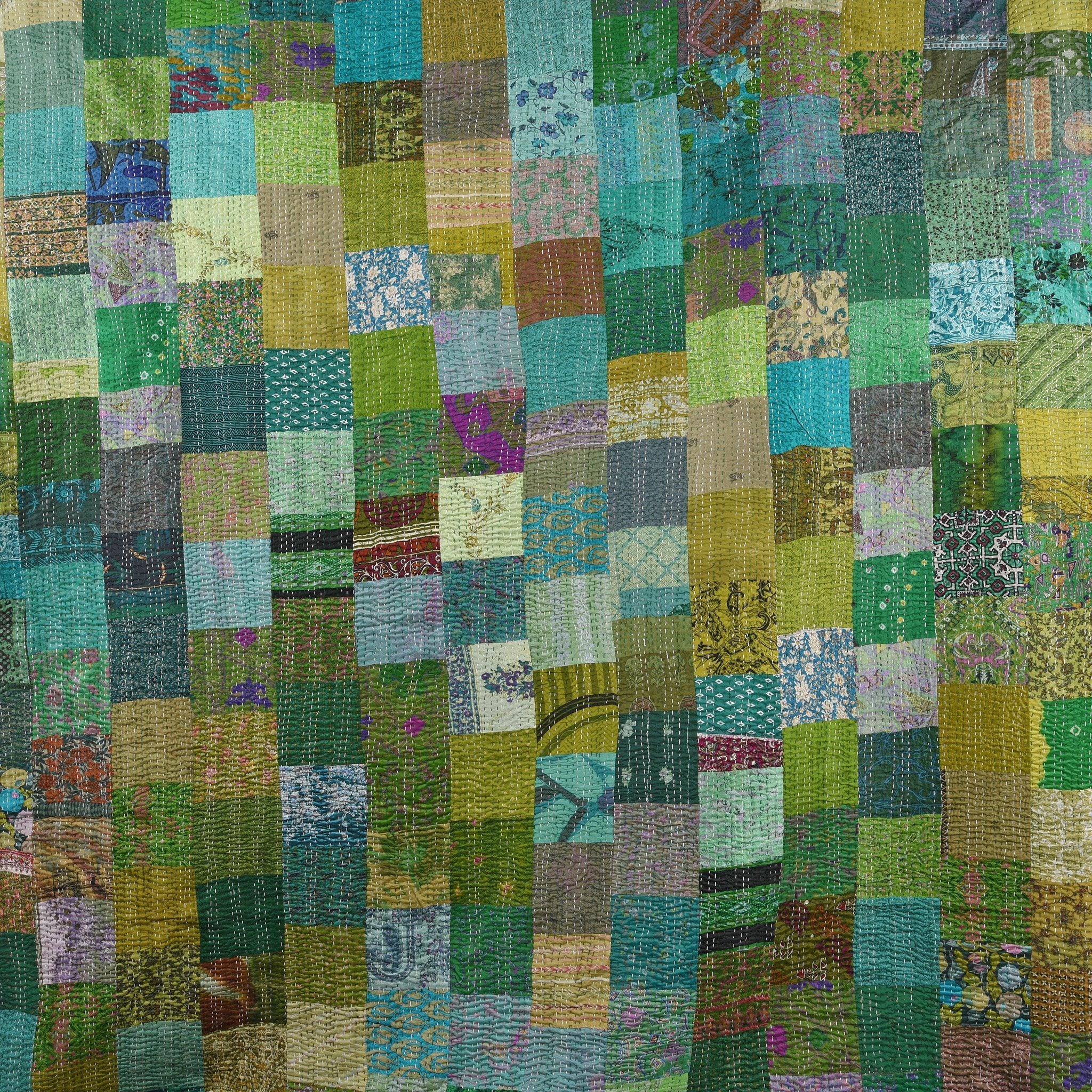 Patola Sari Bedspread Throw (King) - Image 4