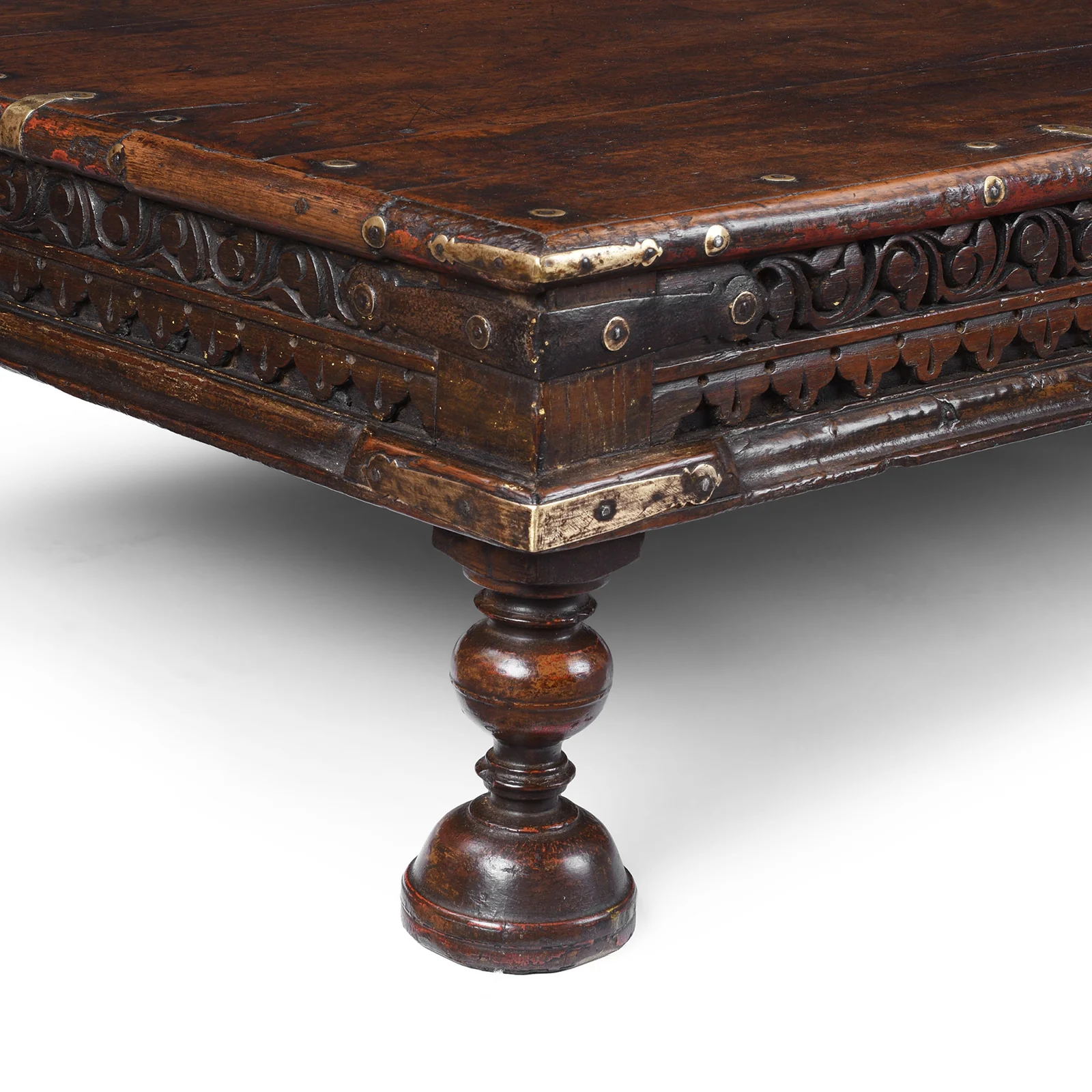 Small Teak Takhat From Gujarat -  19th Century - Image 8