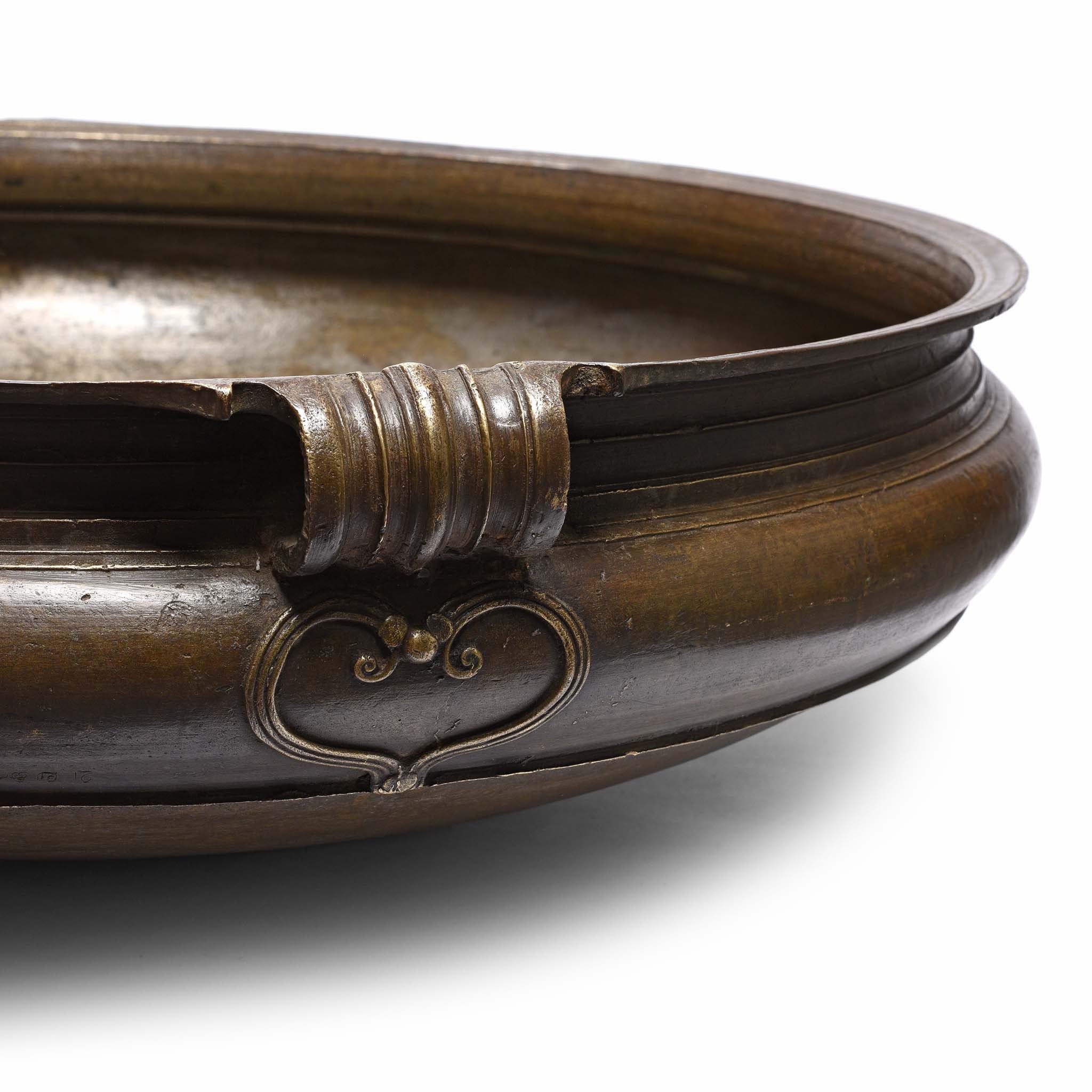 Indian Urli - Bronze Cauldron - 19thC - Image 4