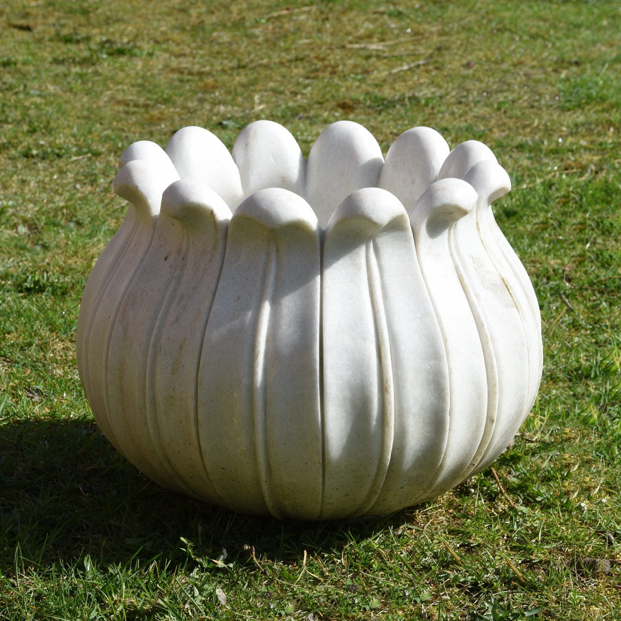 Hand Carved White Marble Planter  - Lotus Design - Image 2