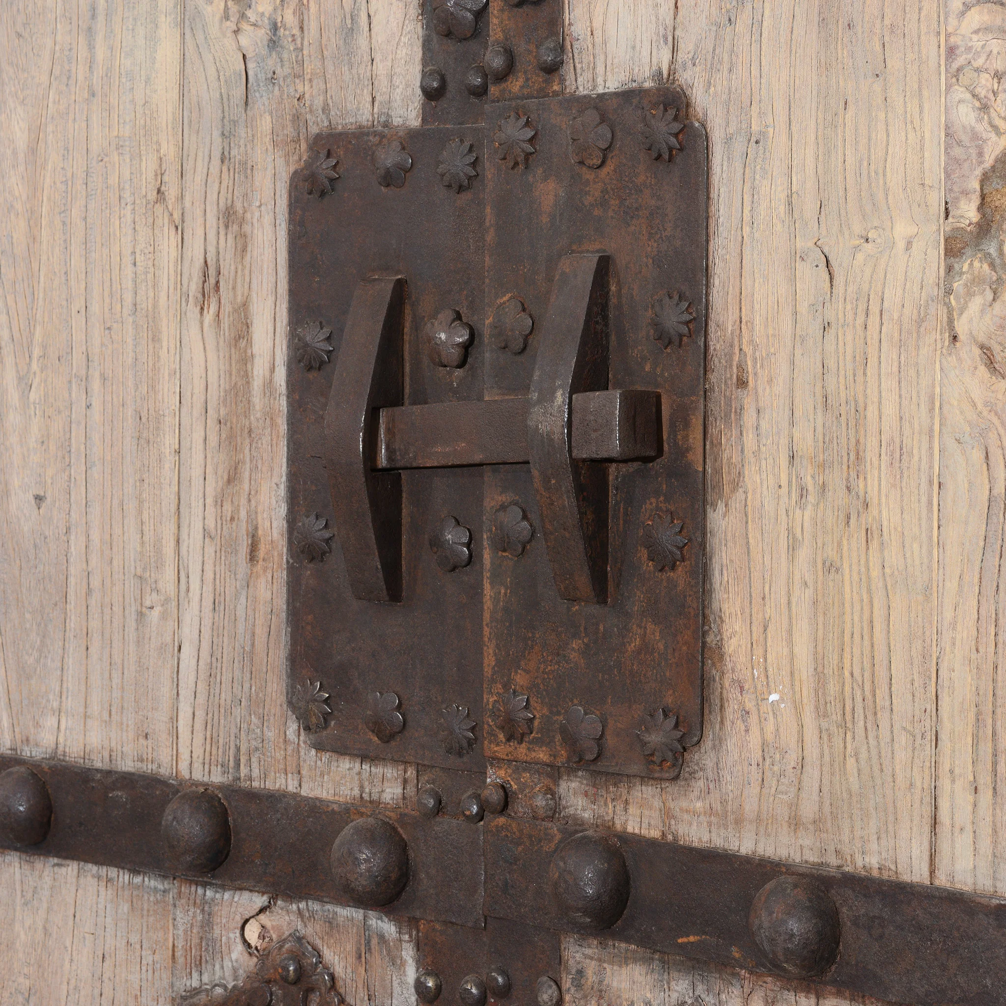 Iron Bound Elm Doors From Shanxi Province - 19thC - Image 5