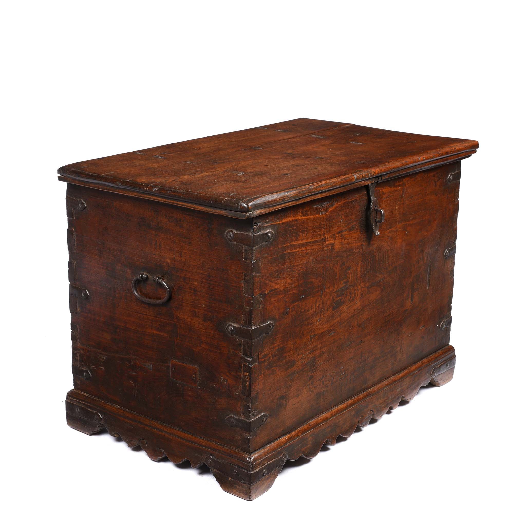 Iron Bound Teak Chest From Gujarat - 19ThC - Image 4