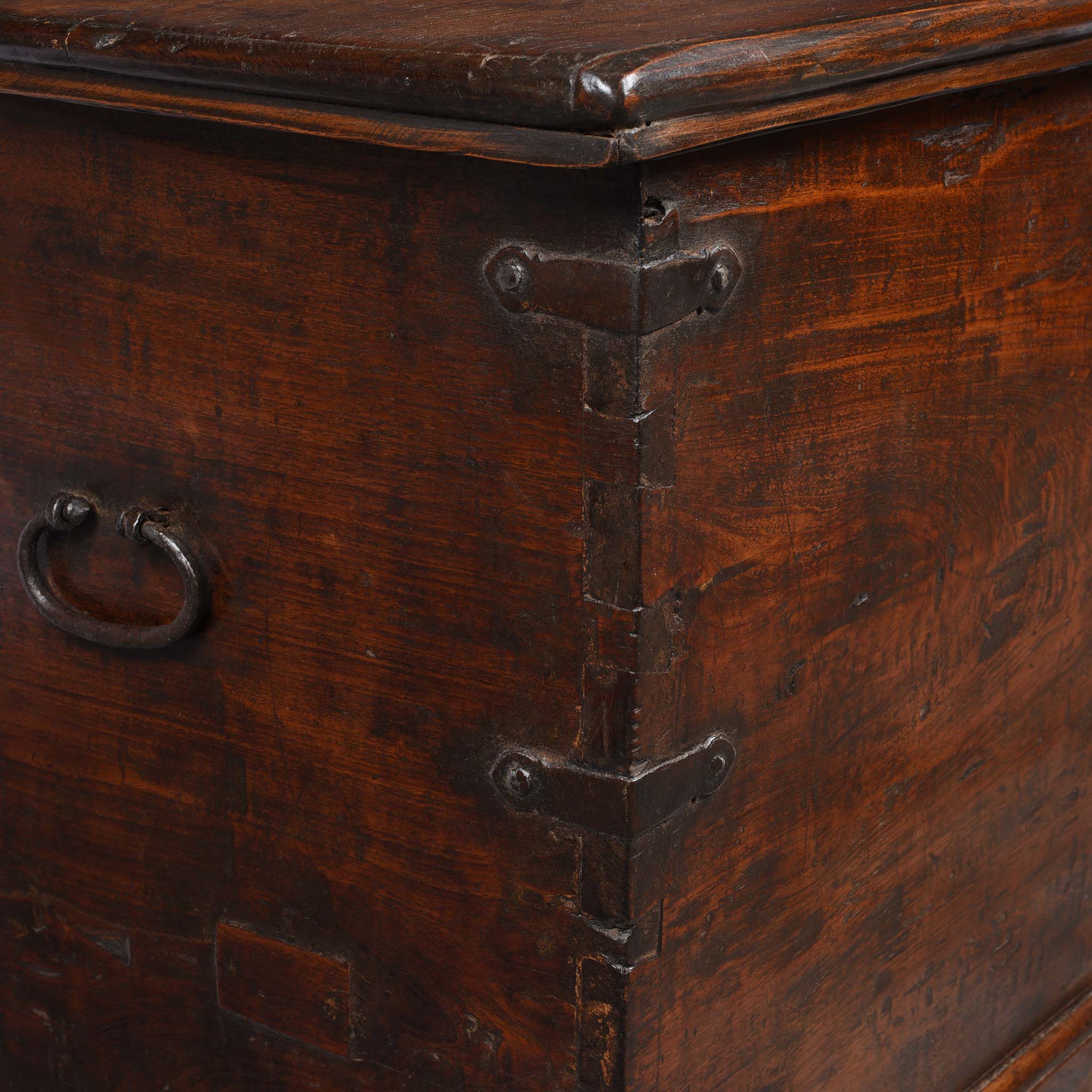 Iron Bound Teak Chest From Gujarat - 19ThC - Image 7