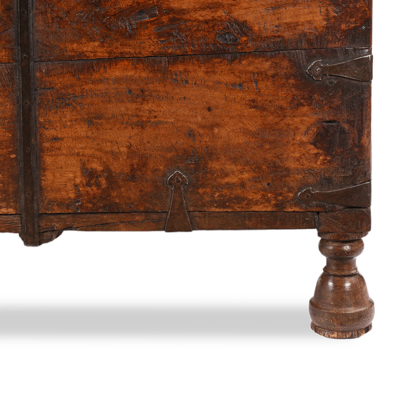 Iron Bound Teak Chest From Rajasthan - 19th Century - Image 15