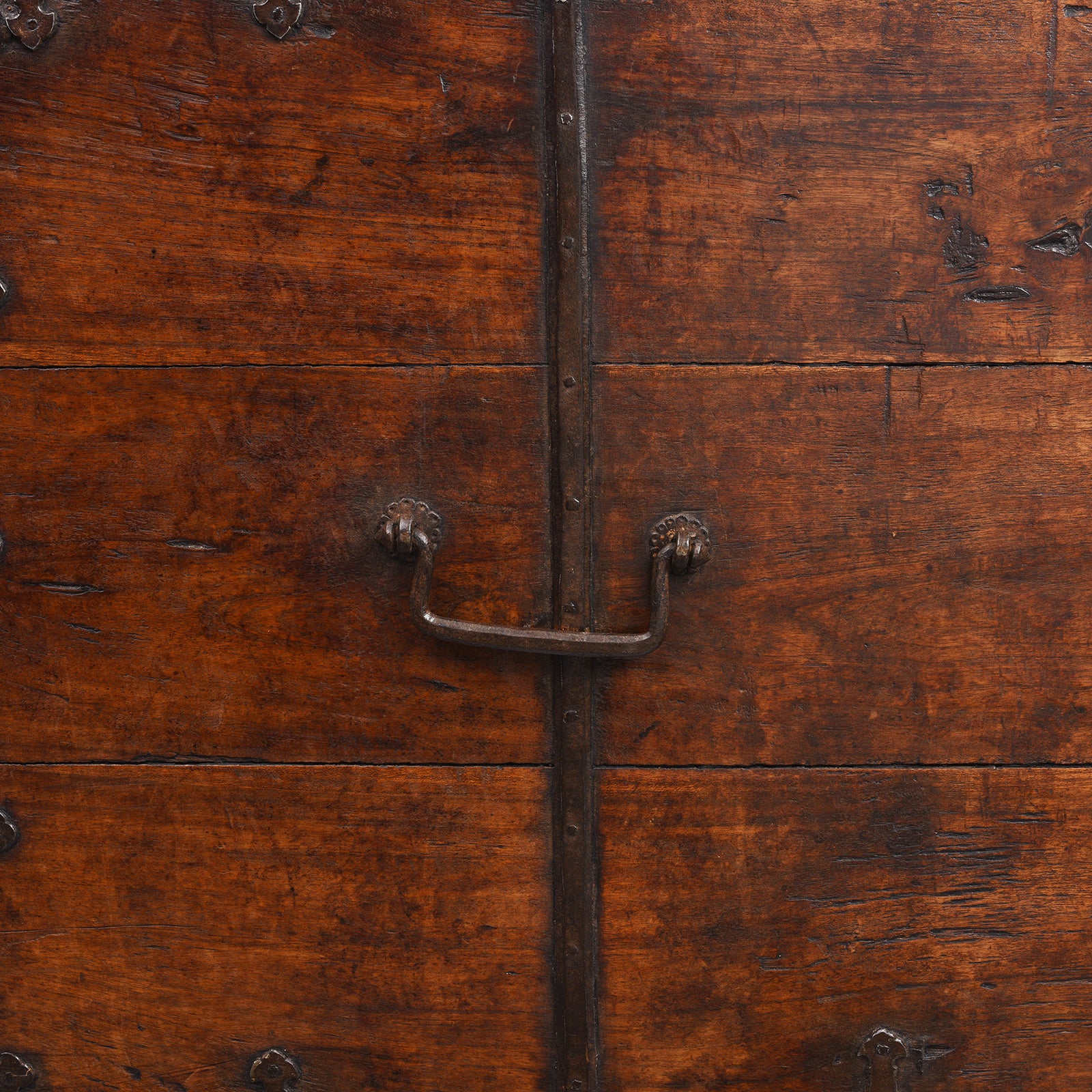 Iron Bound Teak Chest From Rajasthan - 19th Century - Image 9