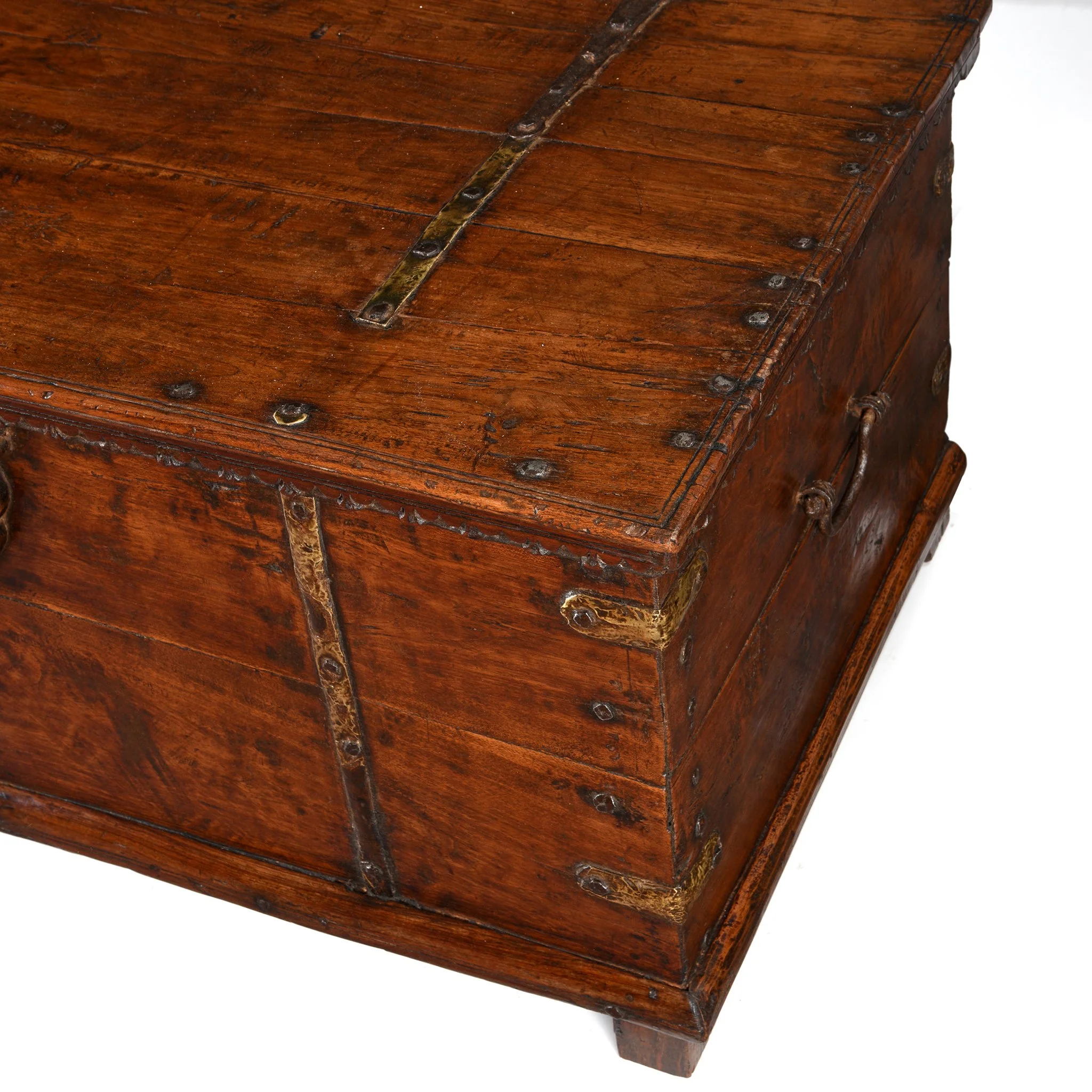 Iron Bound Teak Chest From Saurashtra - 19thC - Image 3