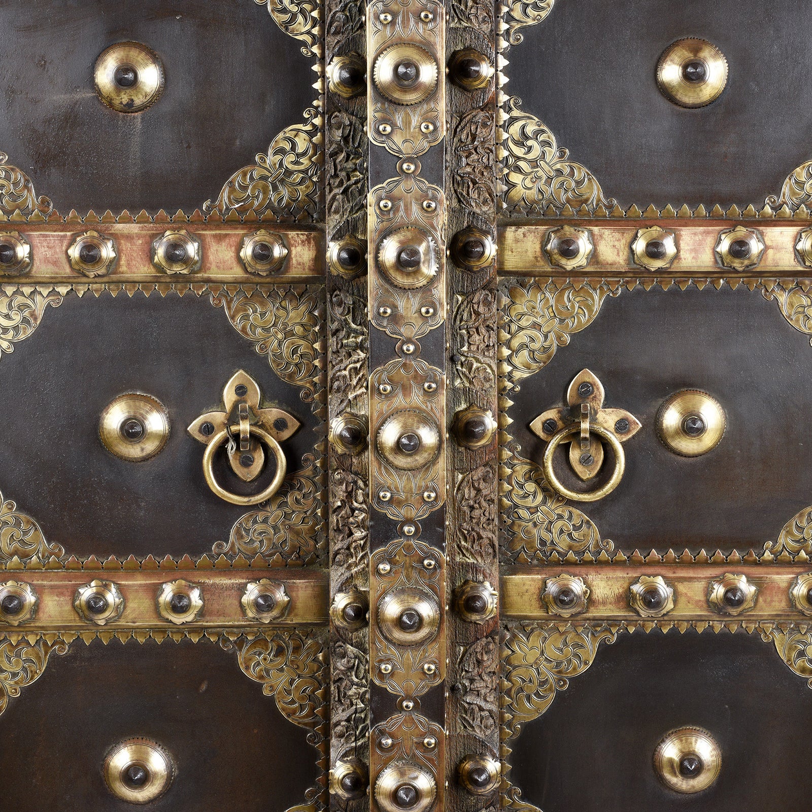 Iron & Brass Door On Stand From Shekhawati - 19th Century - Image 5
