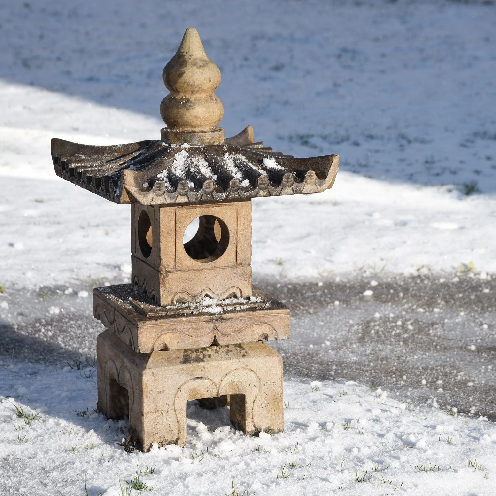 Japanese Style Stone Snow Lantern - Ishi Doro - Image 3