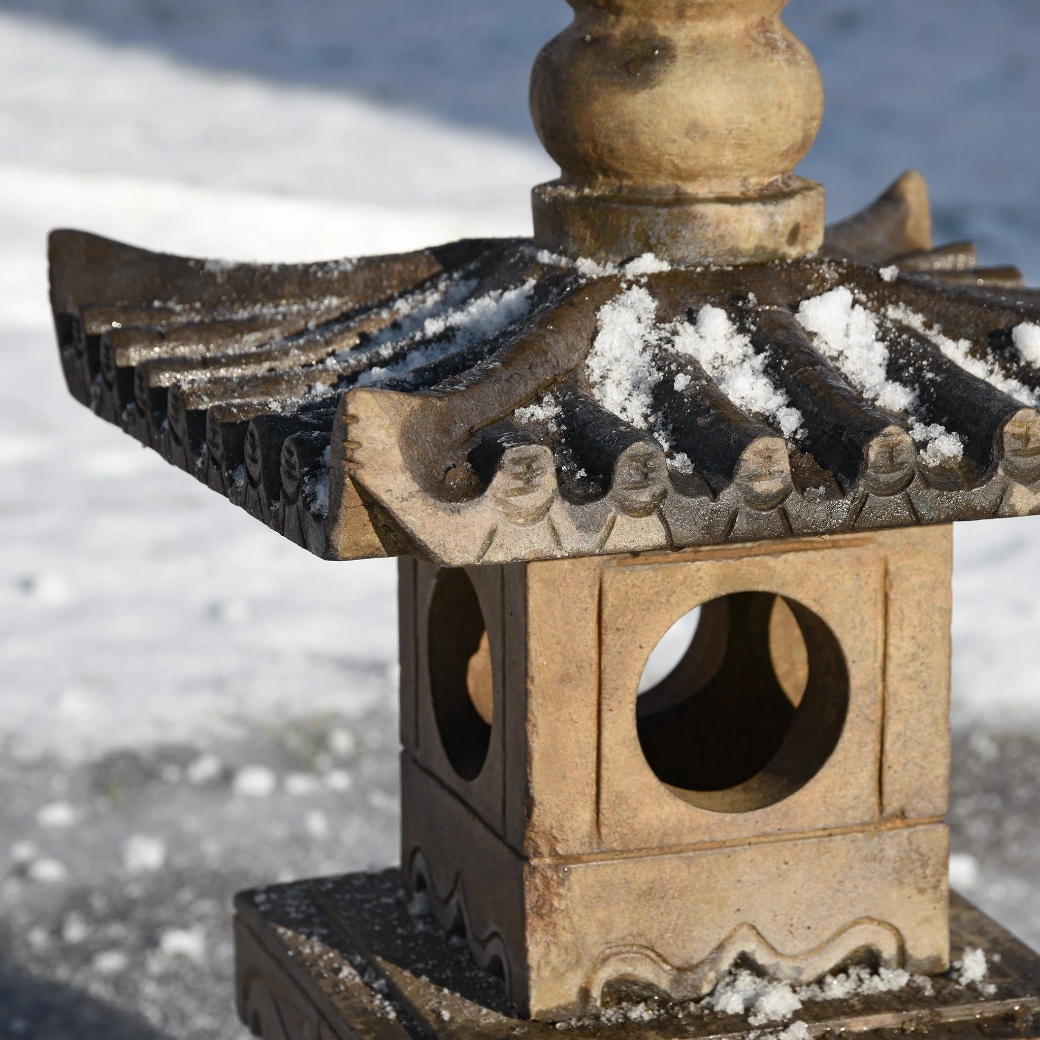 Japanese Style Stone Snow Lantern - Ishi Doro - Image 4