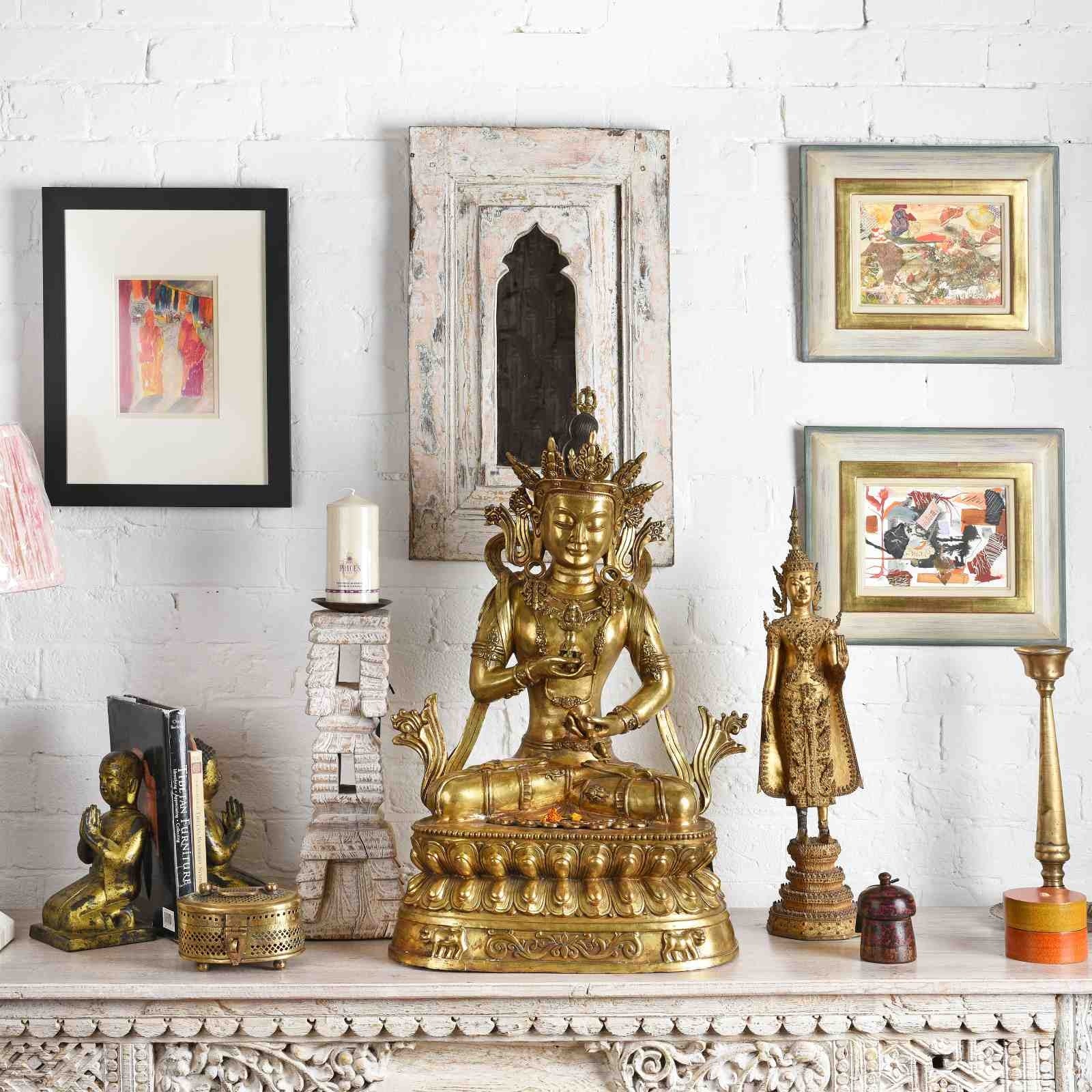 Kneeling Monk Statue - Image 3