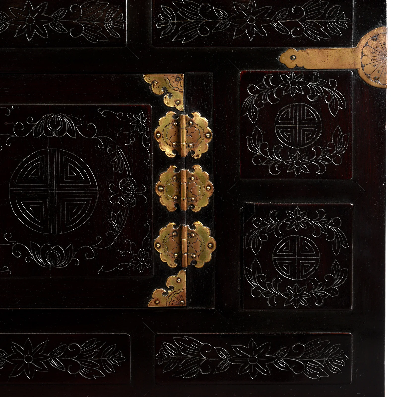 Korean Lacquer Samch'ung Jang Cabinet on Stand - Ca 1920 - Image 7