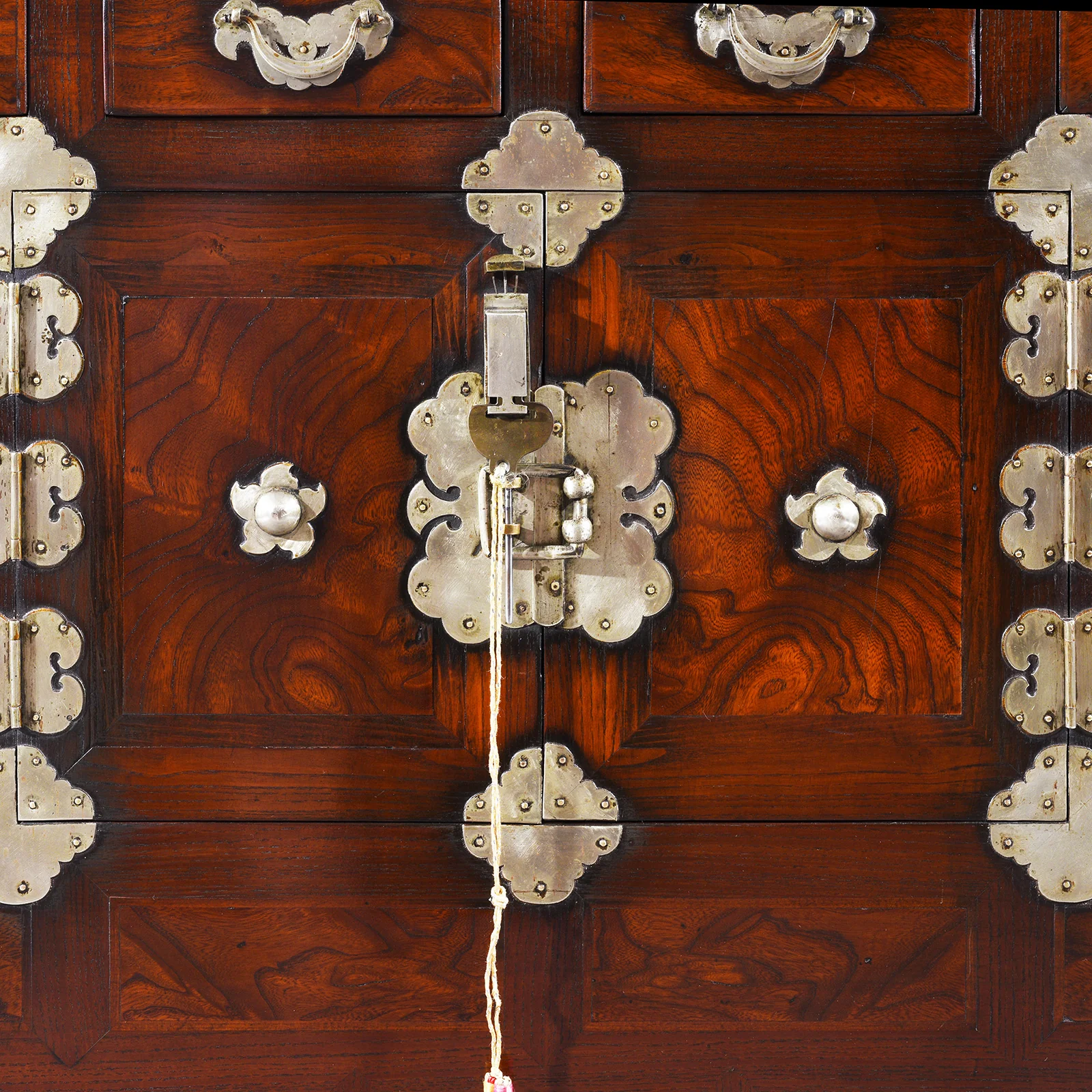 North Korean Morijang Side Cabinet - Ca 1900 - Image 6