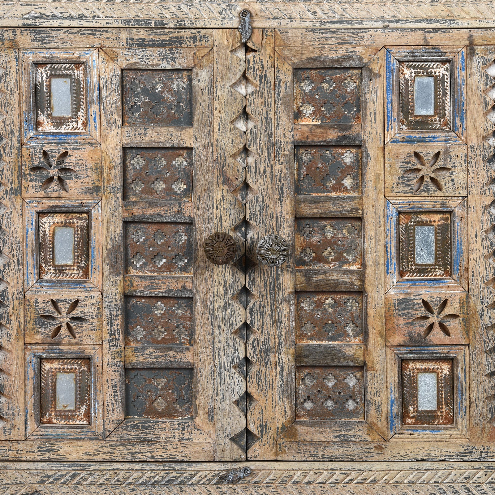 Damchiya Style Long Sideboard - Image 10