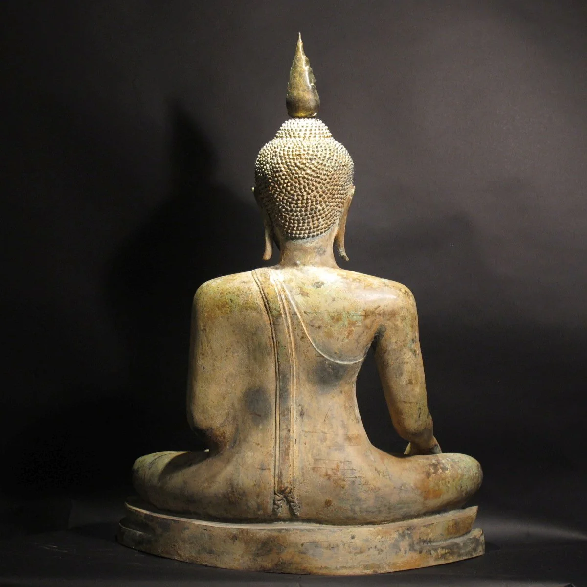 Bronze Thai Buddha in Bhumiparsha Mudra Pose - Image 3