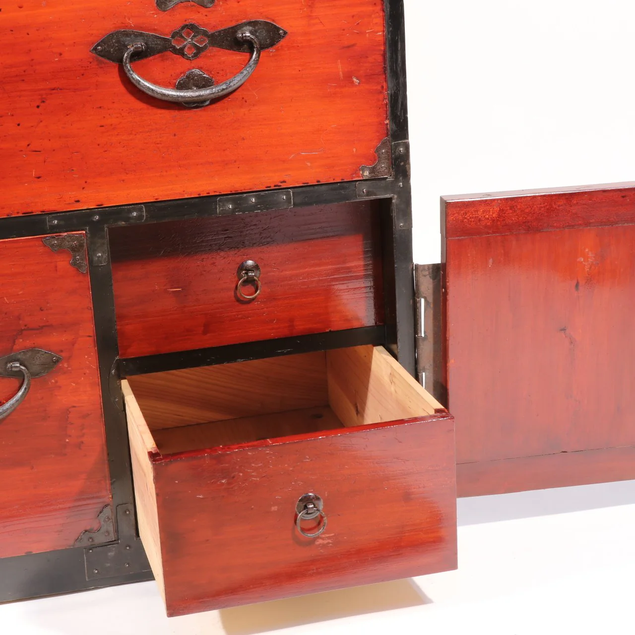 Isho Dansu clothing chest from Yonezawa - 19thC - Image 4