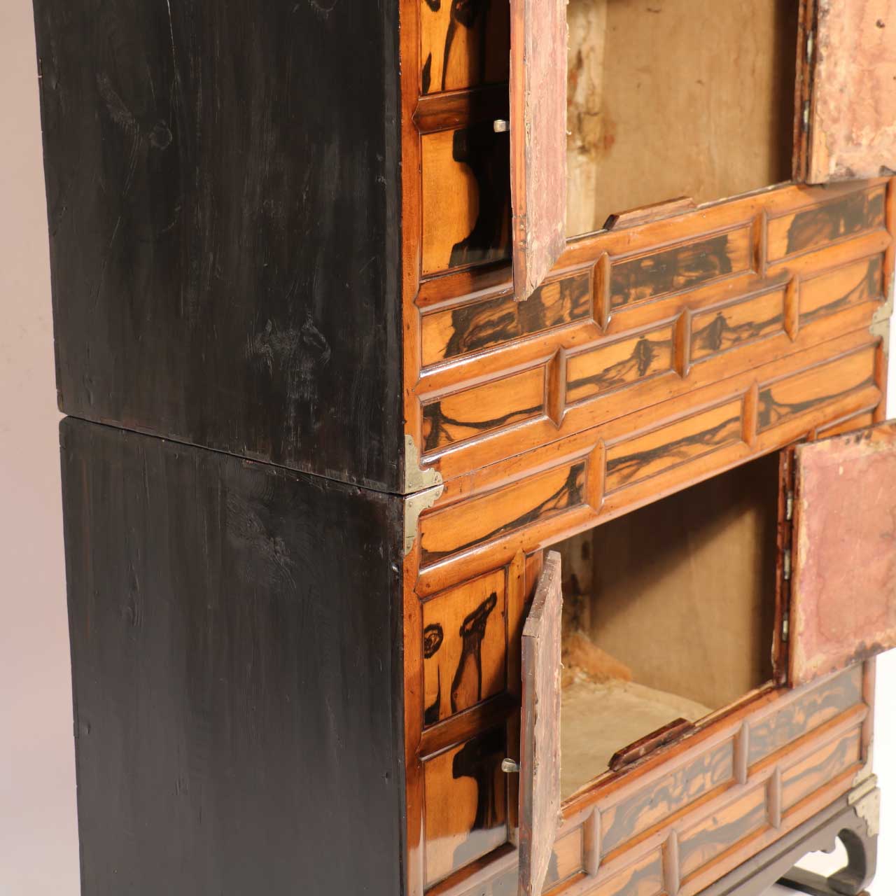 Cabinet On Stand from Korea made from Persimmon Wood - late 19thC - Image 4