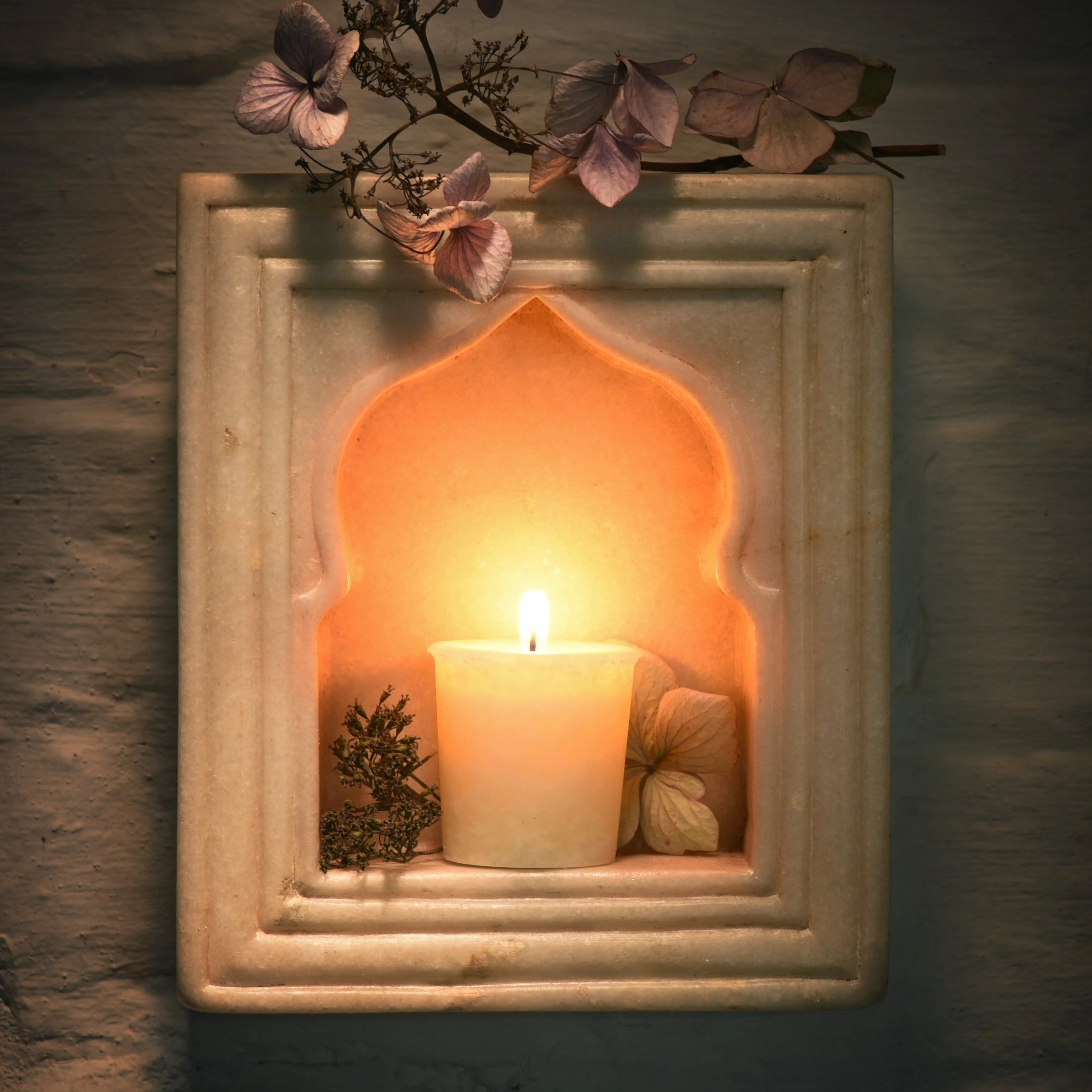 White Marble Lamp Niche (Single) - Mughal Style - Image 2
