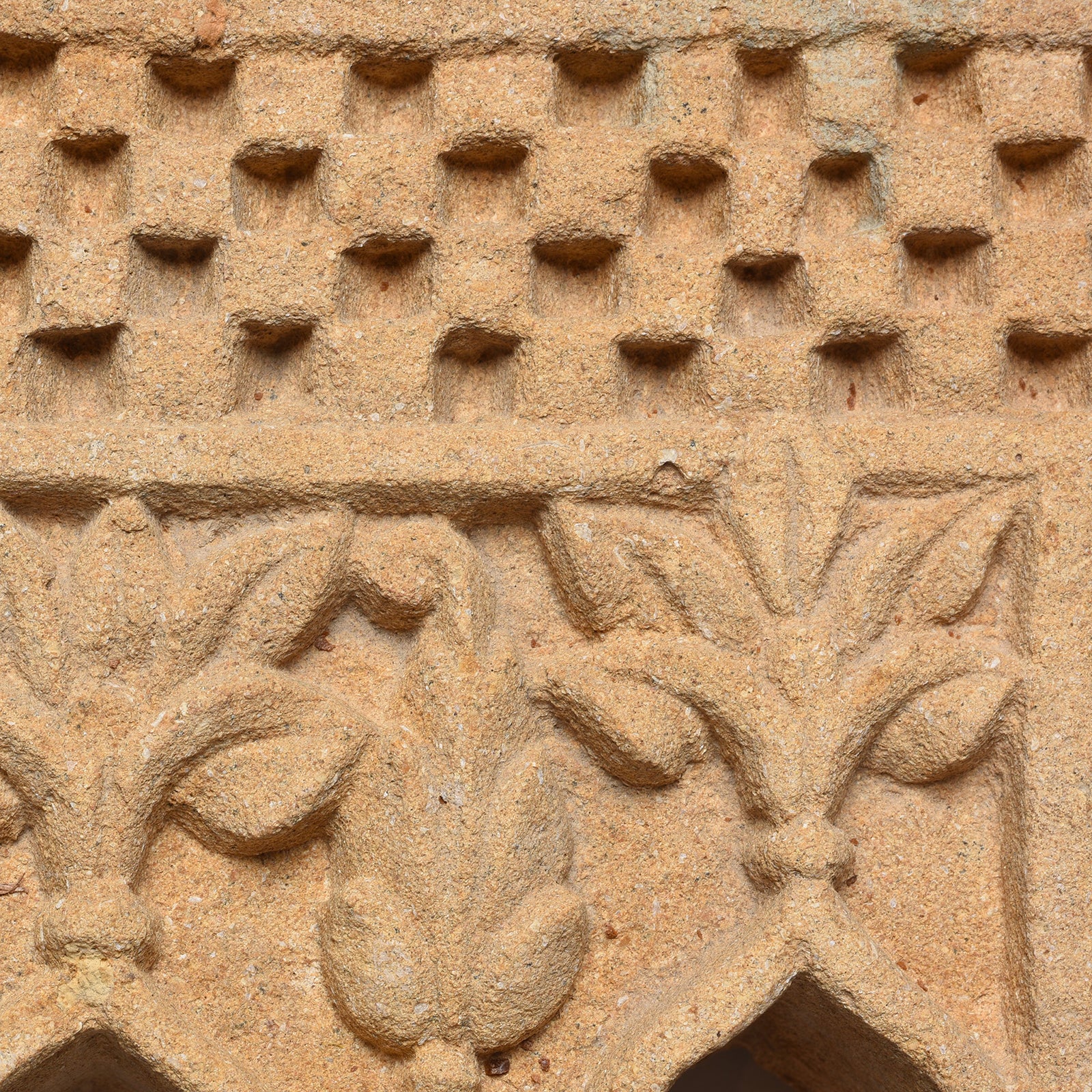 3 Way Stone Lamp Niche From Jaisalmer - 19th Century - Image 4