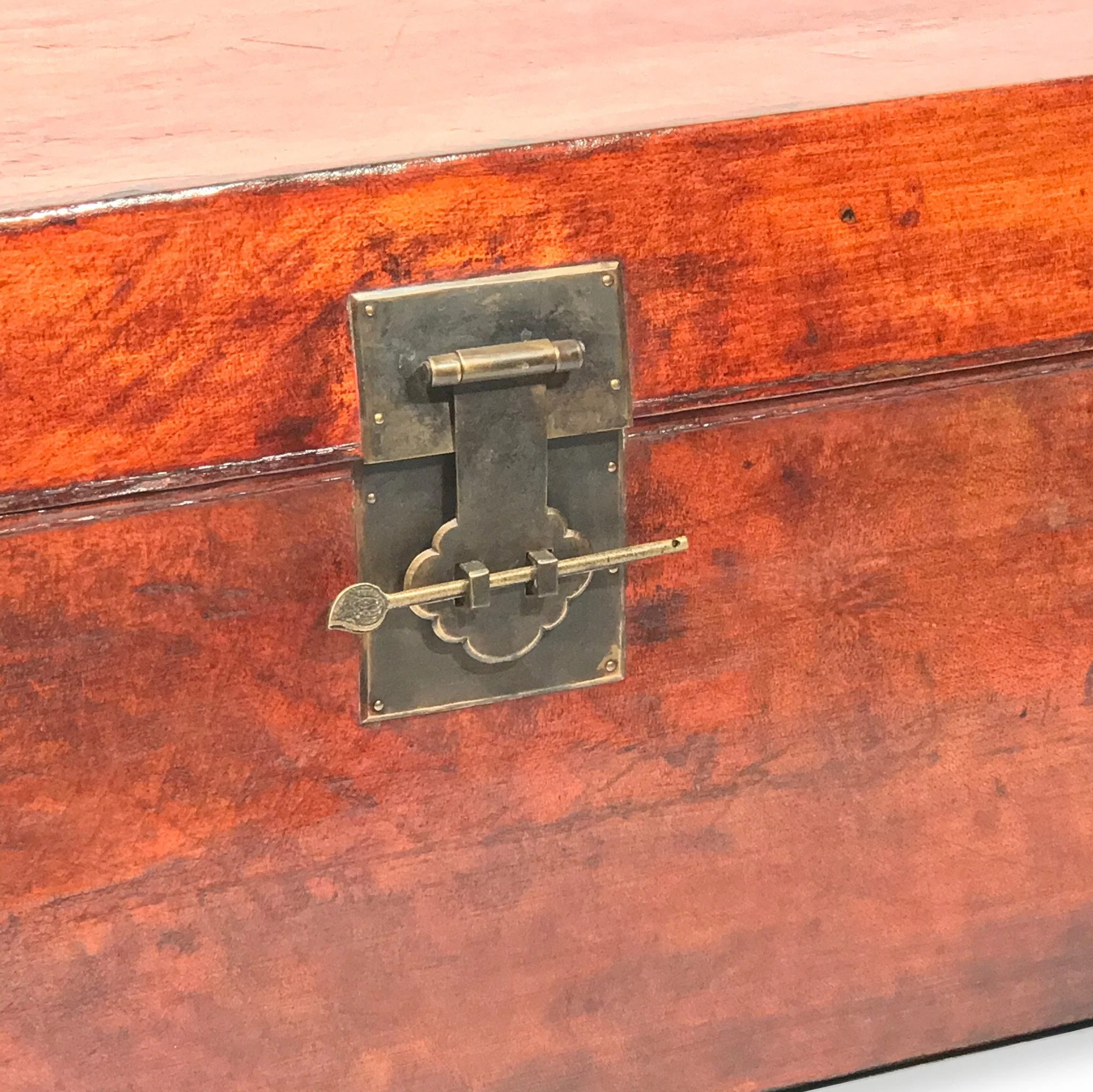 Old Tan Leather Trunk From Shanghai - 19thC - Image 5