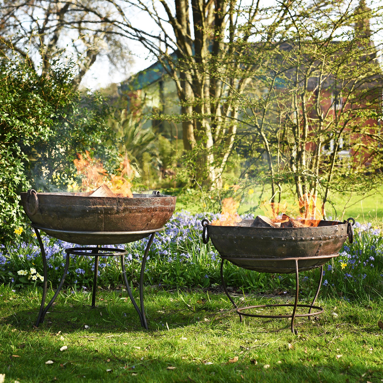 Old Kadai Fire Bowl From Rajasthan - Ca 1920 Inc Stand & Grill - Image 3