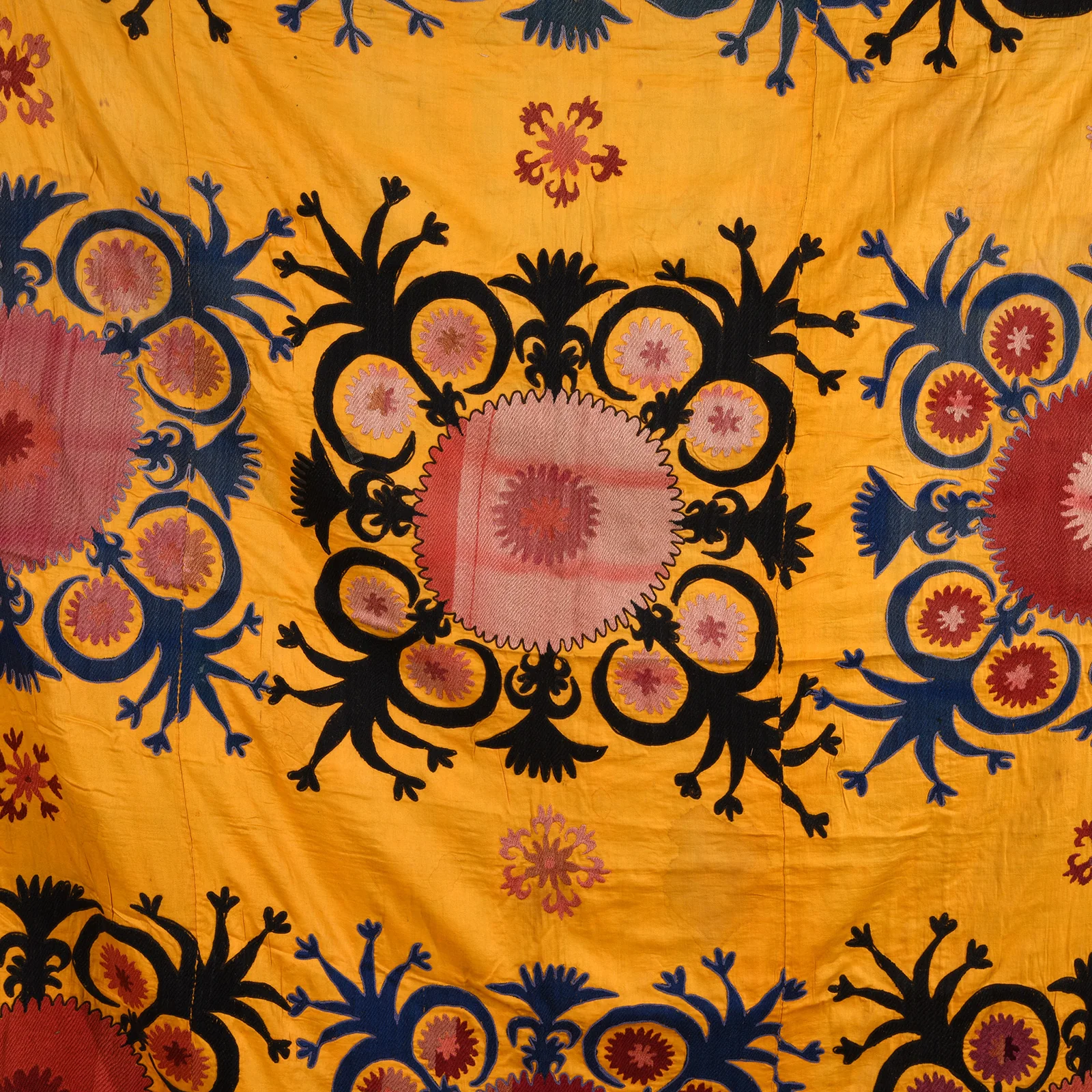 Vintage Suzani From Uzbekistan - Ca 1970 (324 x 200 cm) - Image 5
