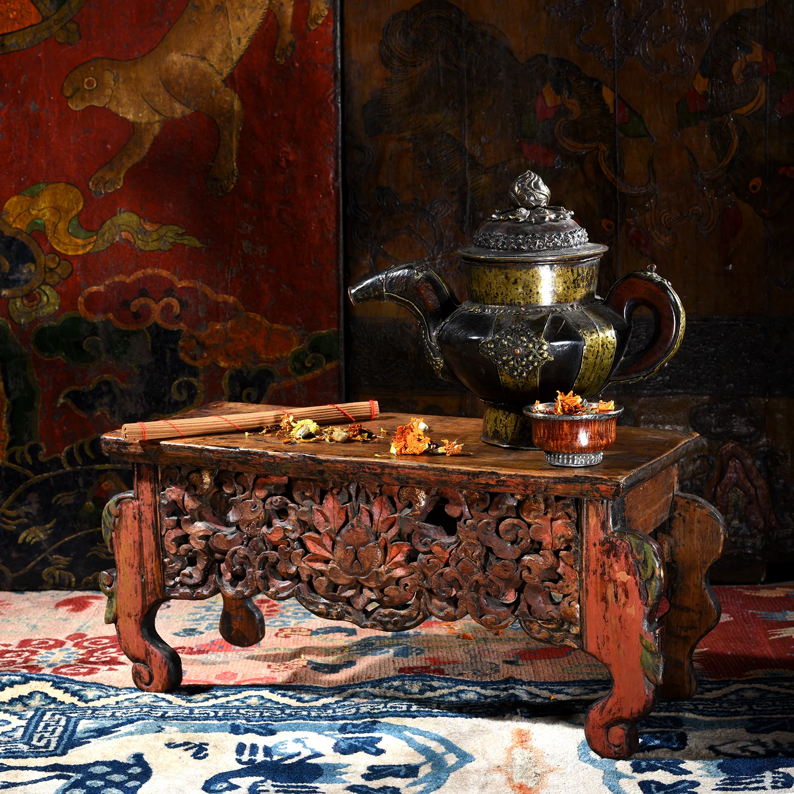 Early Tibetan Choksar Prayer Table - 17th Century - Image 2