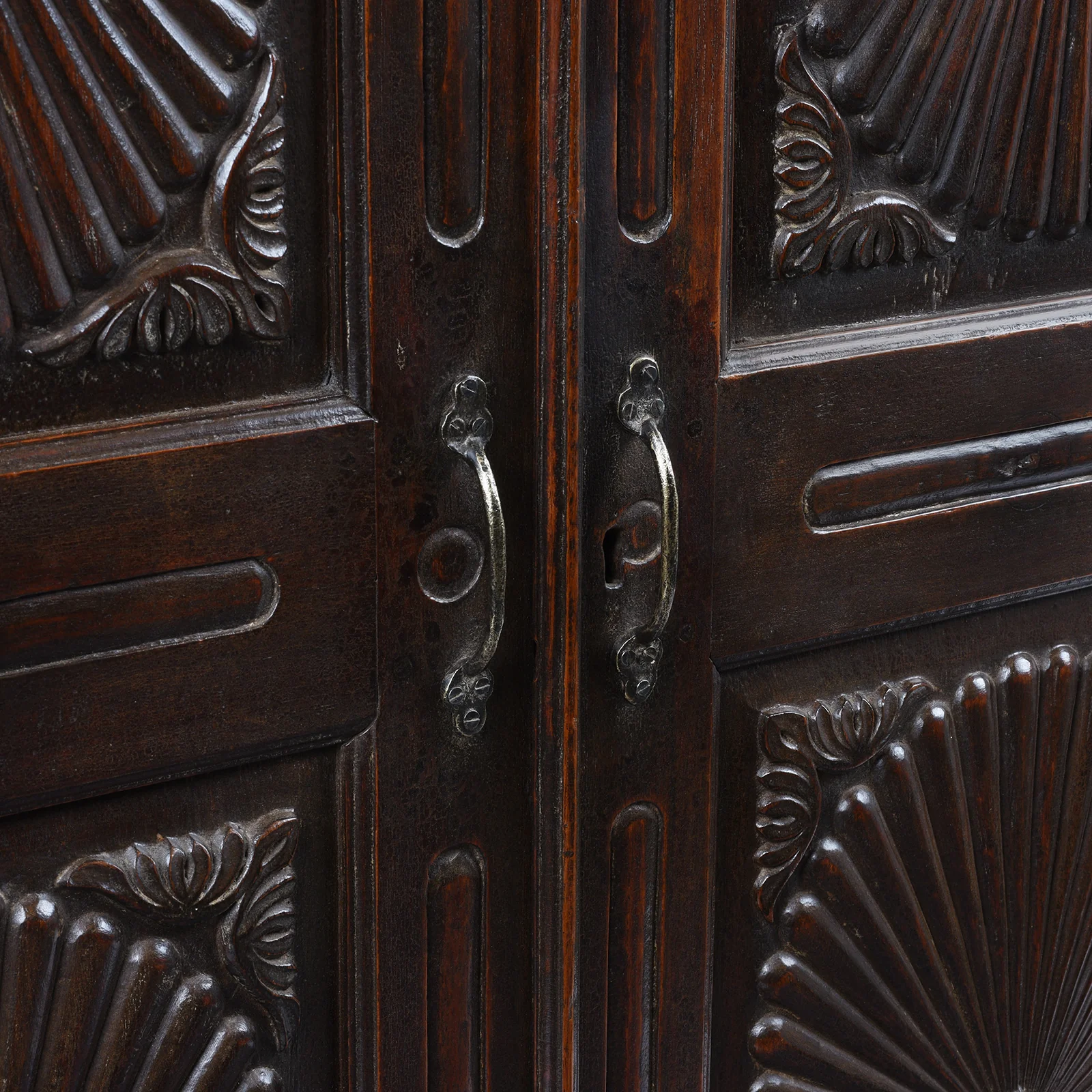 Indian Almirah Cabinet With Sunburst Panels – 19th Century - Image 10