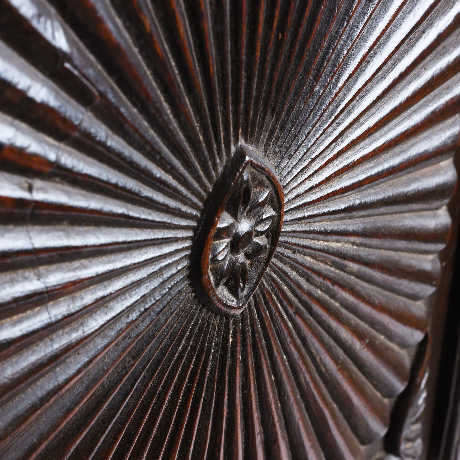 Indian Almirah Cabinet With Sunburst Panels – 19th Century - Image 11