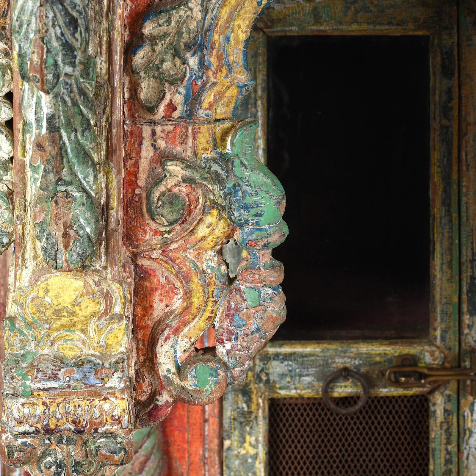 Painted Teak House Shrine From Gujarat - 18th Century - Image 6