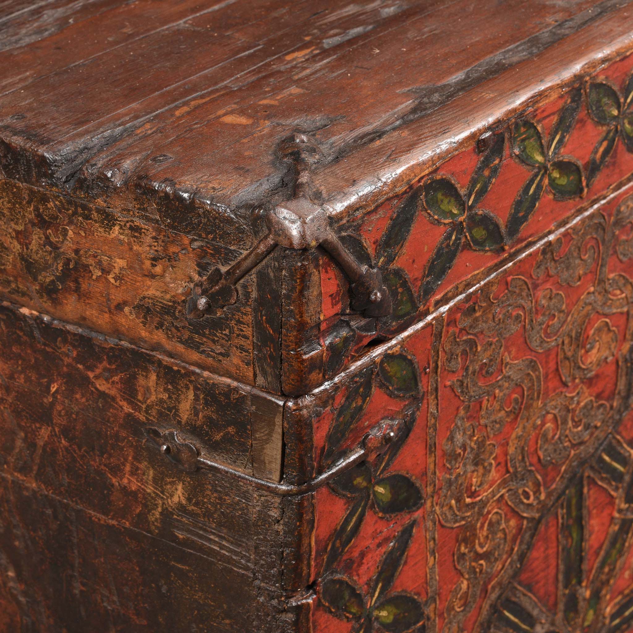 Painted Tibetan 'Double Dragon' Chest From Central Tibet - 17th Century - Image 7