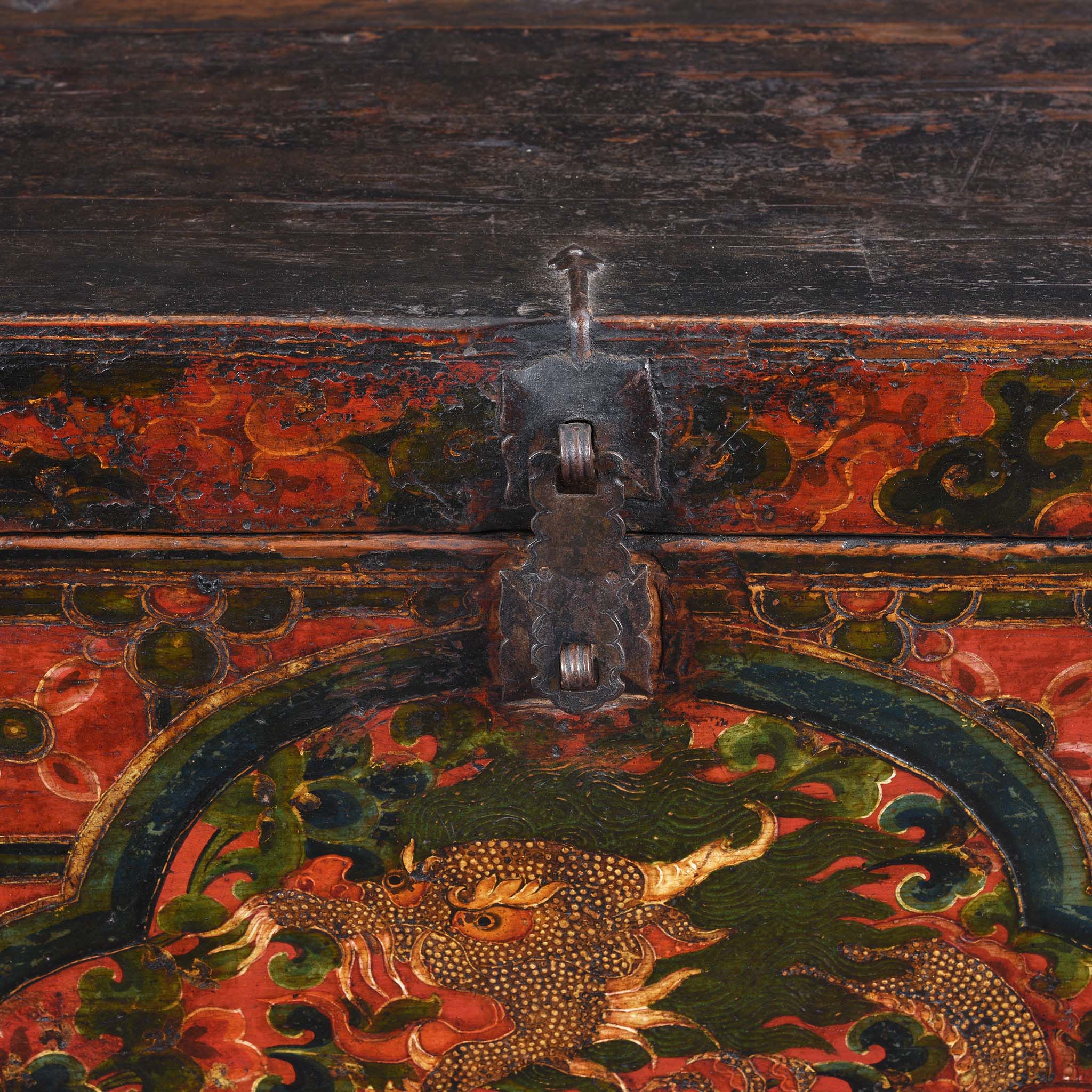 Painted Tibetan 'Dragon' Storage Chest - 18th Century - Image 10