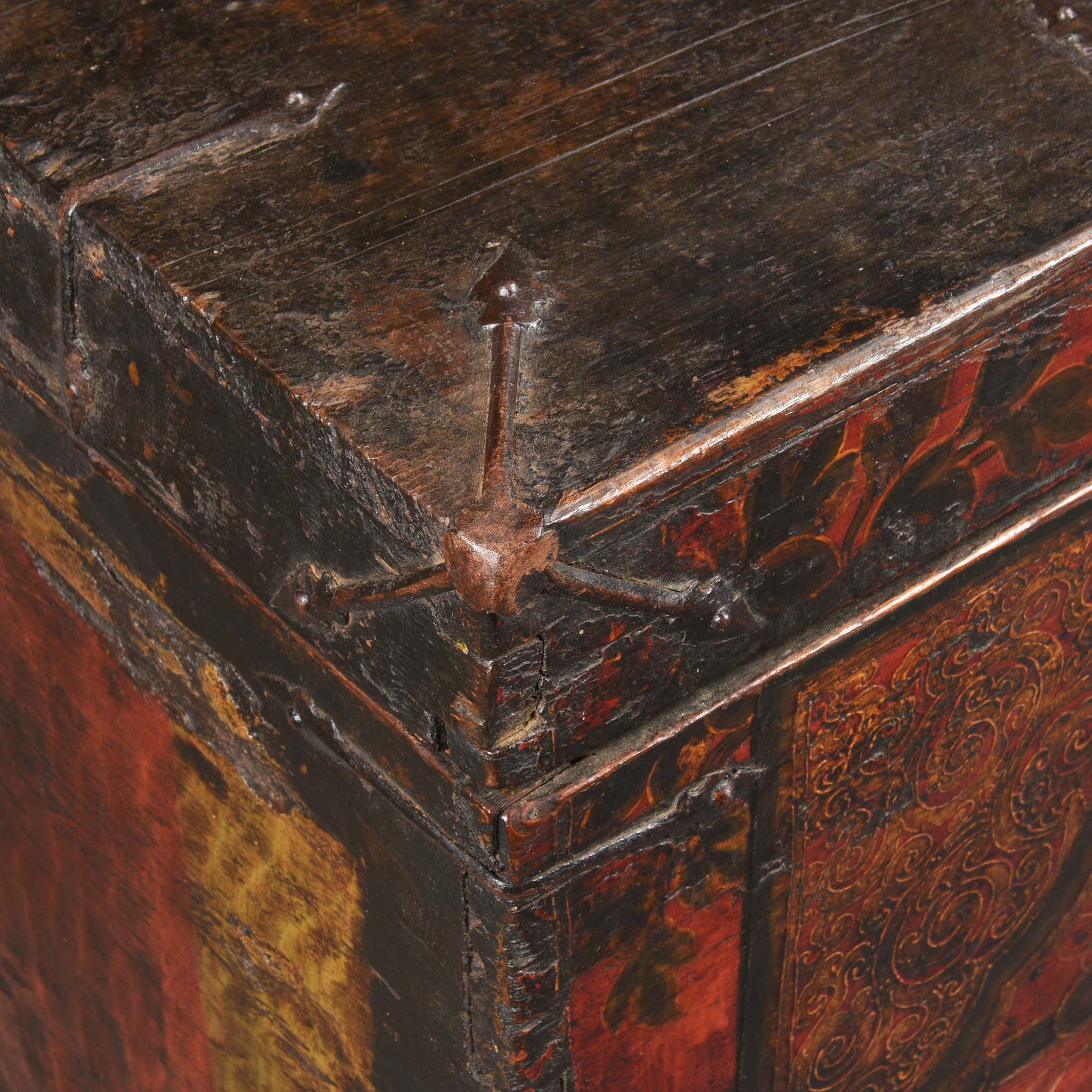 Painted Tibetan 'Dragon' Storage Chest - 18th Century - Image 11