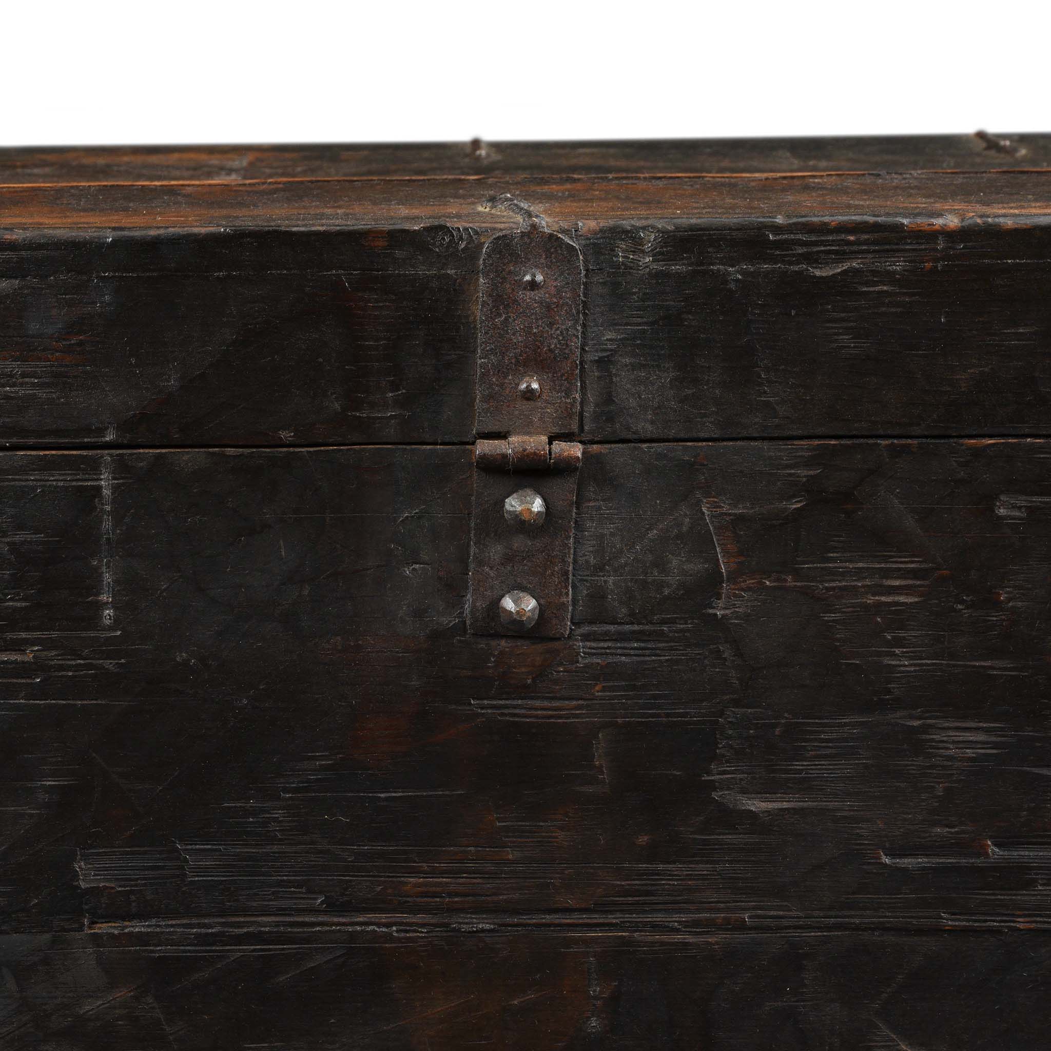 Painted Tibetan 'Dragon' Storage Chest - 18th Century - Image 19