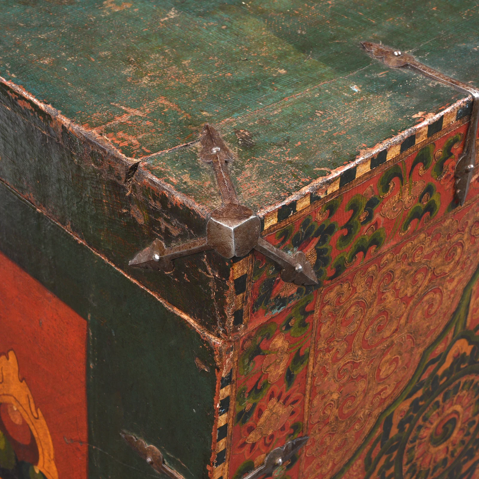 Painted Tibetan Dragon Storage Chest - Ca 1910 - Image 10