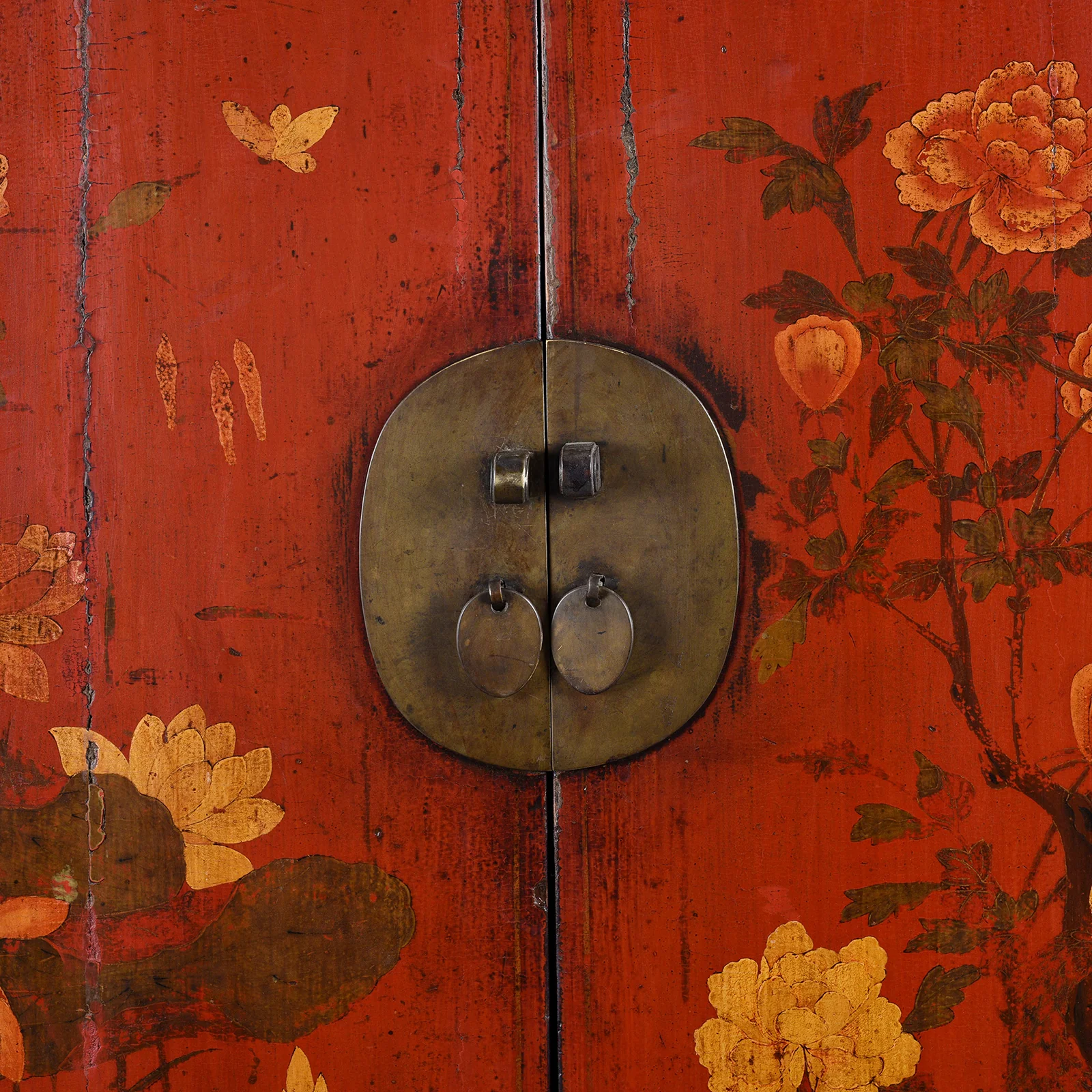 Red & Black Painted Lacquer Wedding Cabinet From Shanxi  -19th Century - Image 7
