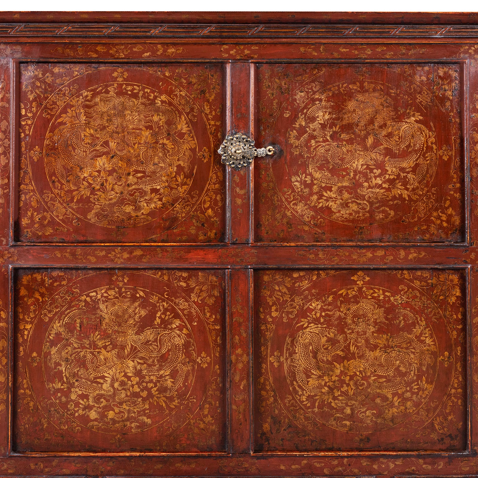 Red & Gold Painted Altar Cabinet From Central Tibet - 19th Century - Image 4