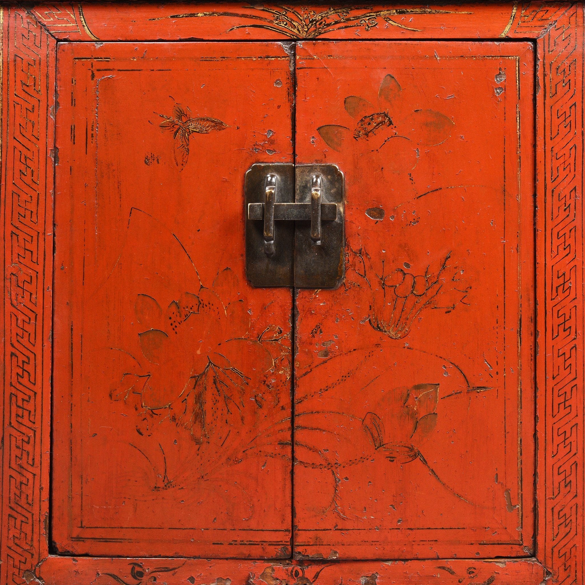 Chinese Red Lacquer Bedside Cabinet from Shanxi - Early 19thC - Image 7